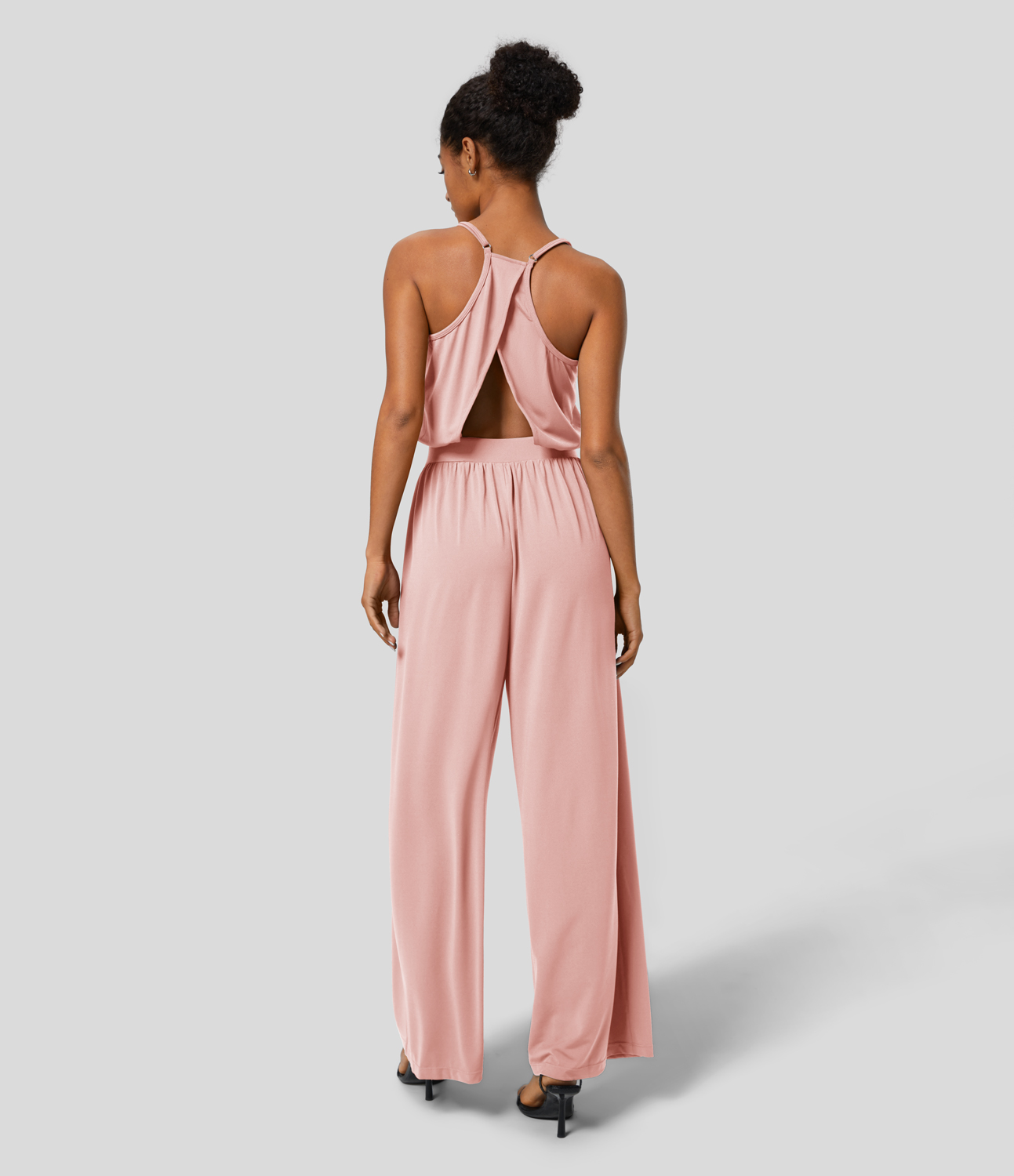 Halara Adjustable Strap Backless Cut Out Side Pocket Work Jumpsuit - Peach Pomelo Pink
Halara Adjustable Strap Backless Cut Out Side Pocket Work Jumpsuit - Peach Pomelo Pink