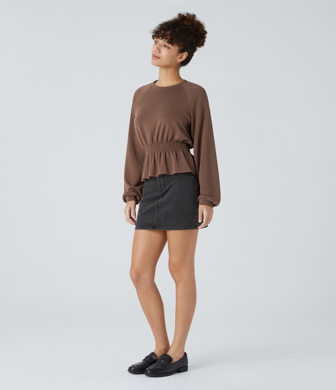 Halara Round Neck Raglan Long Sleeve Shirred Ruffle Hem Casual Sweatshirt - Mustang
Halara Round Neck Raglan Long Sleeve Shirred Ruffle Hem Casual Sweatshirt - Mustang