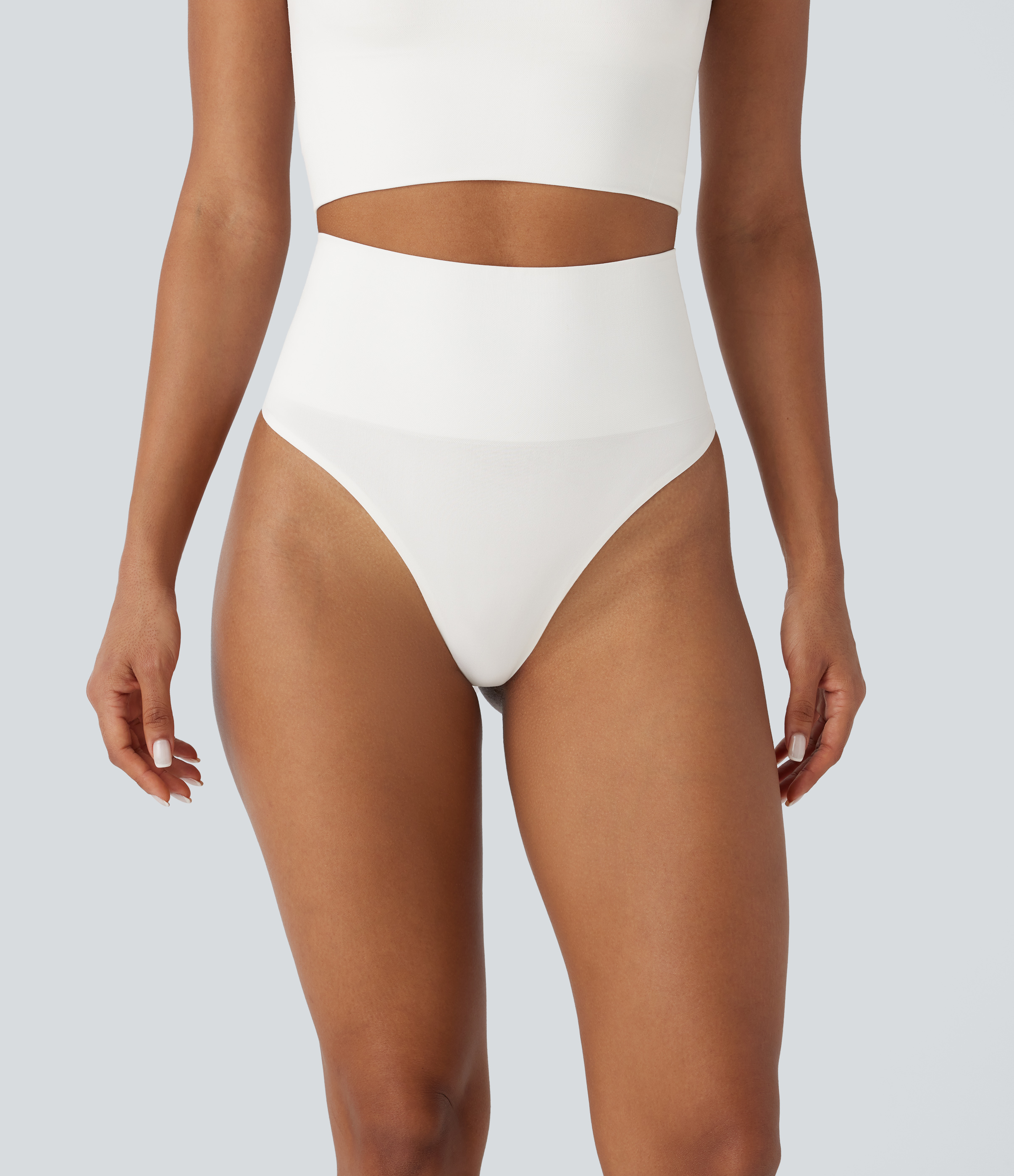 Weiß OneForm Seamless Flow hoch geschnittener, bauchformender Lounge-Shapewear-String / 2