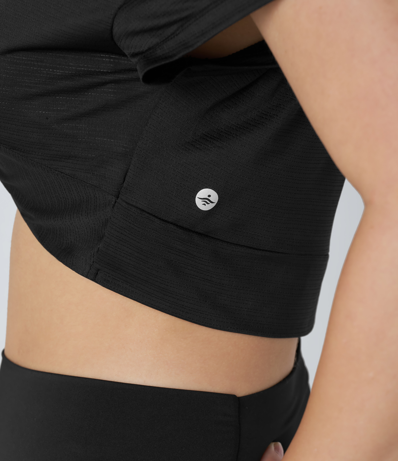 Halara Sheer V Neck Twisted Cropped Jacquard Yoga Sports Top  - Black - XL 
