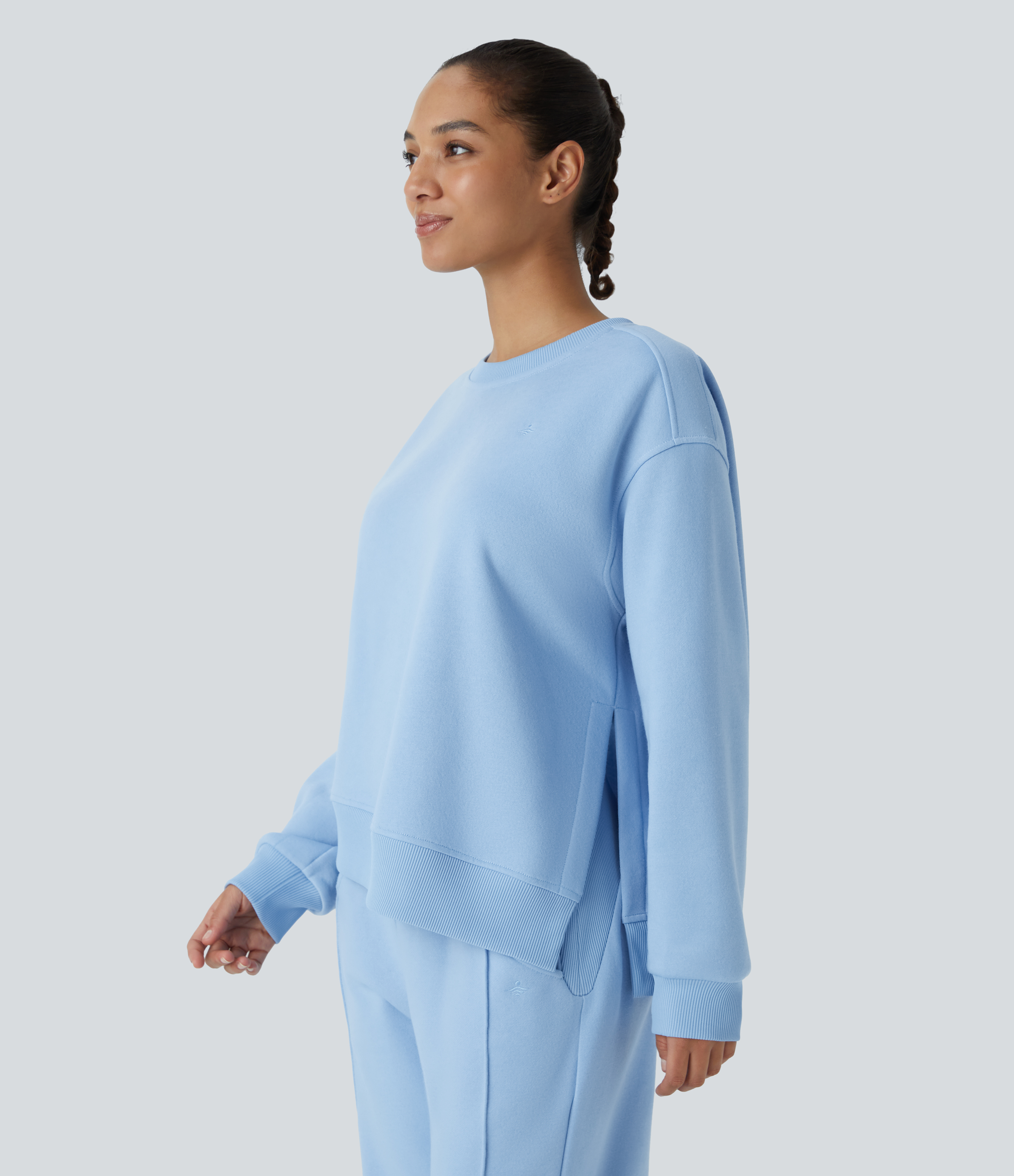 Halara Round Neck Dropped Shoulder Long Sleeve Split Hem Contrast Ribbed Embroidery Oversize Fleece Casual Sweatshirt  - Cool Ice Blue - L 