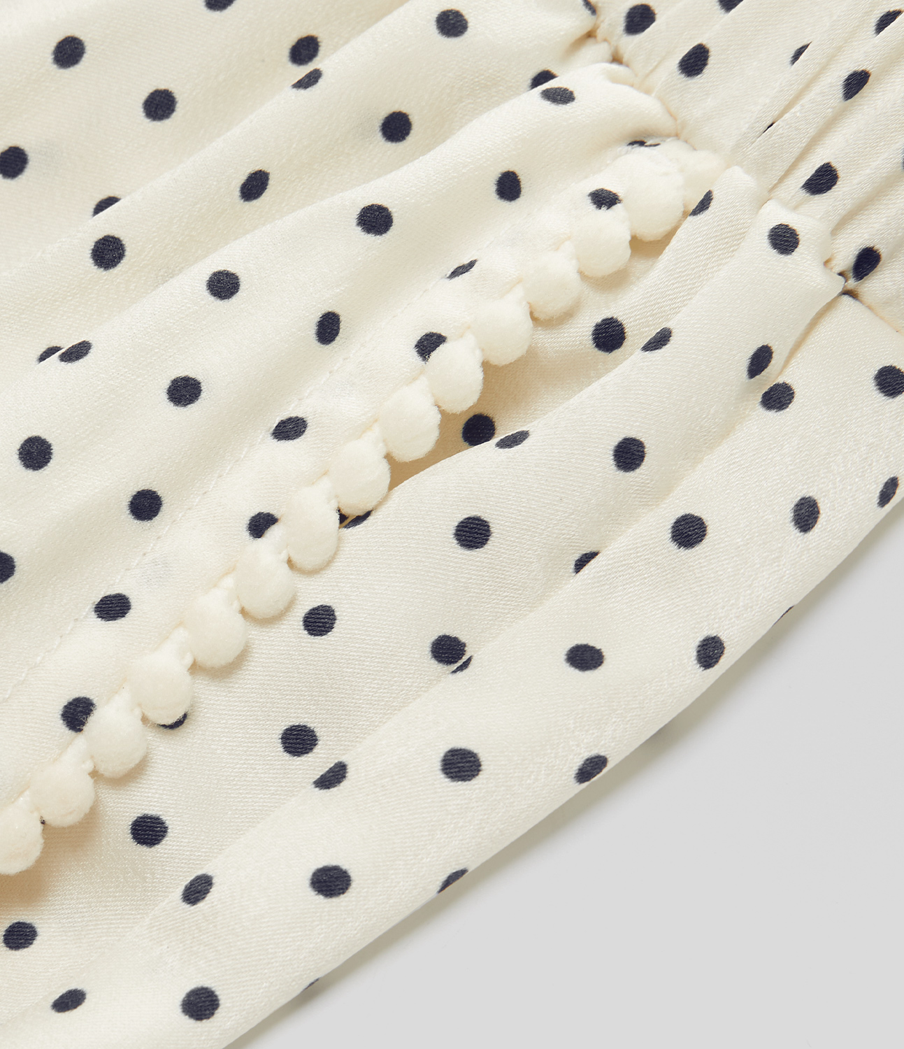 Halara Mid Rise Plicated Side Pocket Wide Leg Polka Dot Flowy Resort Pants  - Light Beige Polka Dots - XS(regular) sweatpants jogger pants 