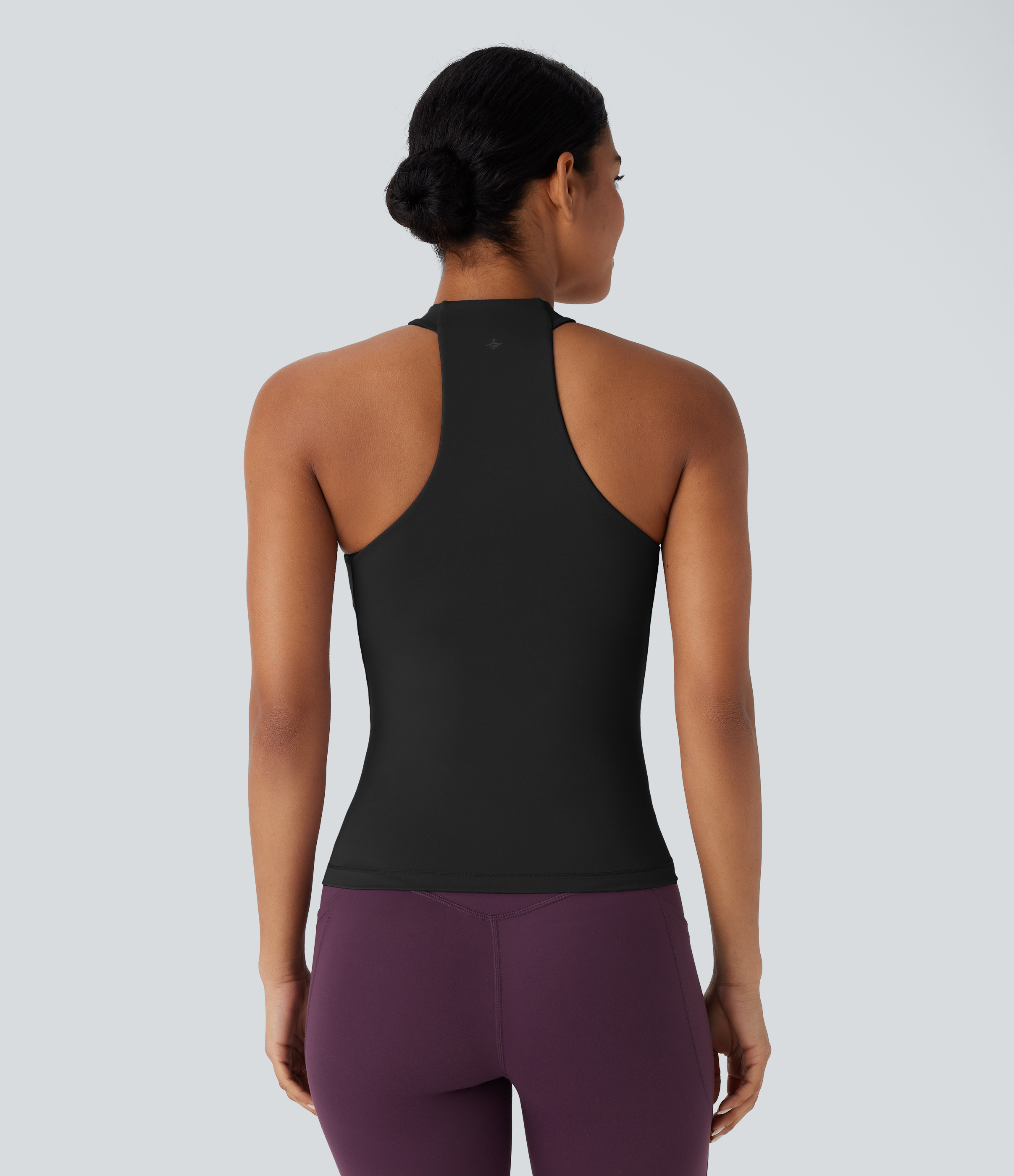 Halara Softlyzeroв„ў Round Neck Backless Yoga Sports Top-UPF50+  - Black - M 