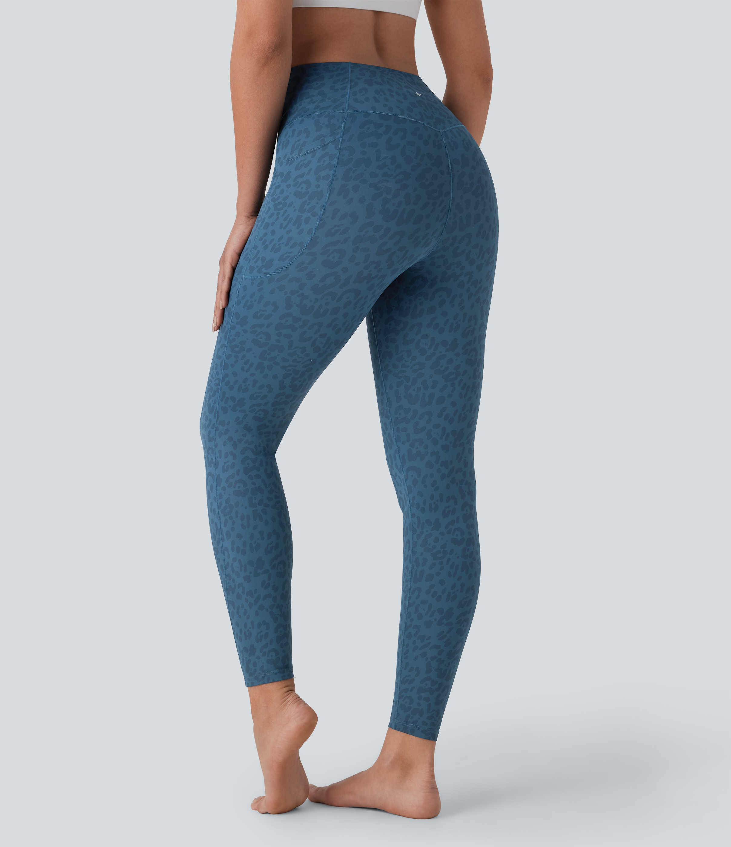 Halara High Waisted Crossover Side Pocket Leopard Print 7/8 Yoga Leggings  - Lake Blue Leopard Print - L(7/8) gym leggings 