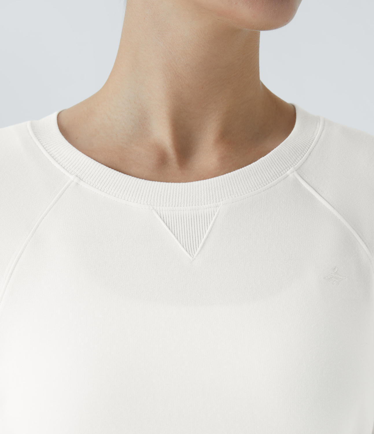 Halara Round Neck Thumb Hole Split High Low Fleece Lounge Sweatshirt  - Star White - XS 