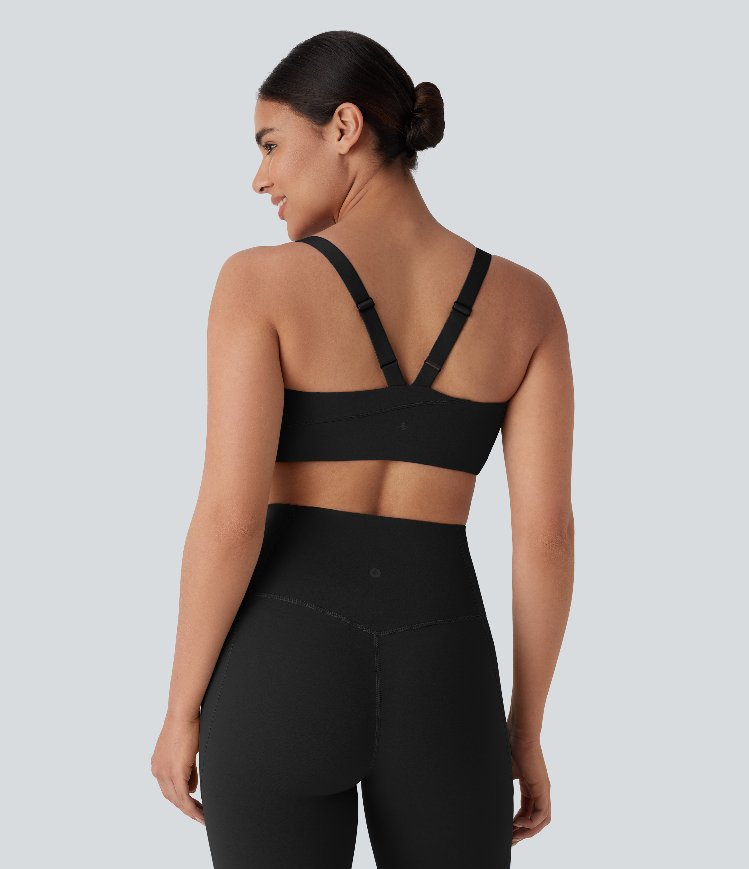 Halara Halara UltraSculptв„ў Medium Support  U Neck Adjustable Strap Workout Sports Bra  - Black - L push up bra strapless bra backless bra 