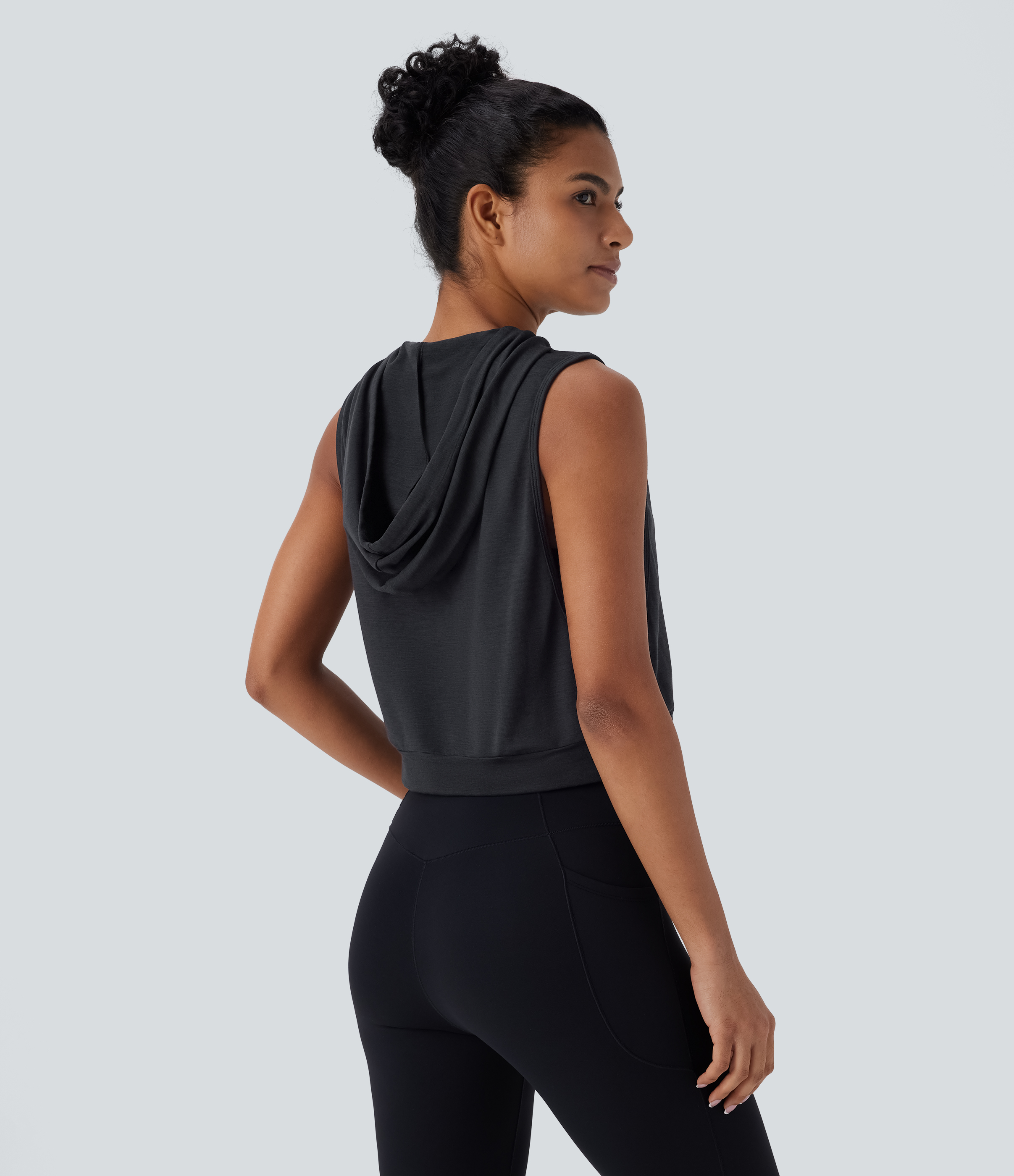Halara Hooded Drawstring Sleeveless Cropped Running Tank Top Tank Top - Mottled Hemp Black - M golf tops halter top tunic tops 