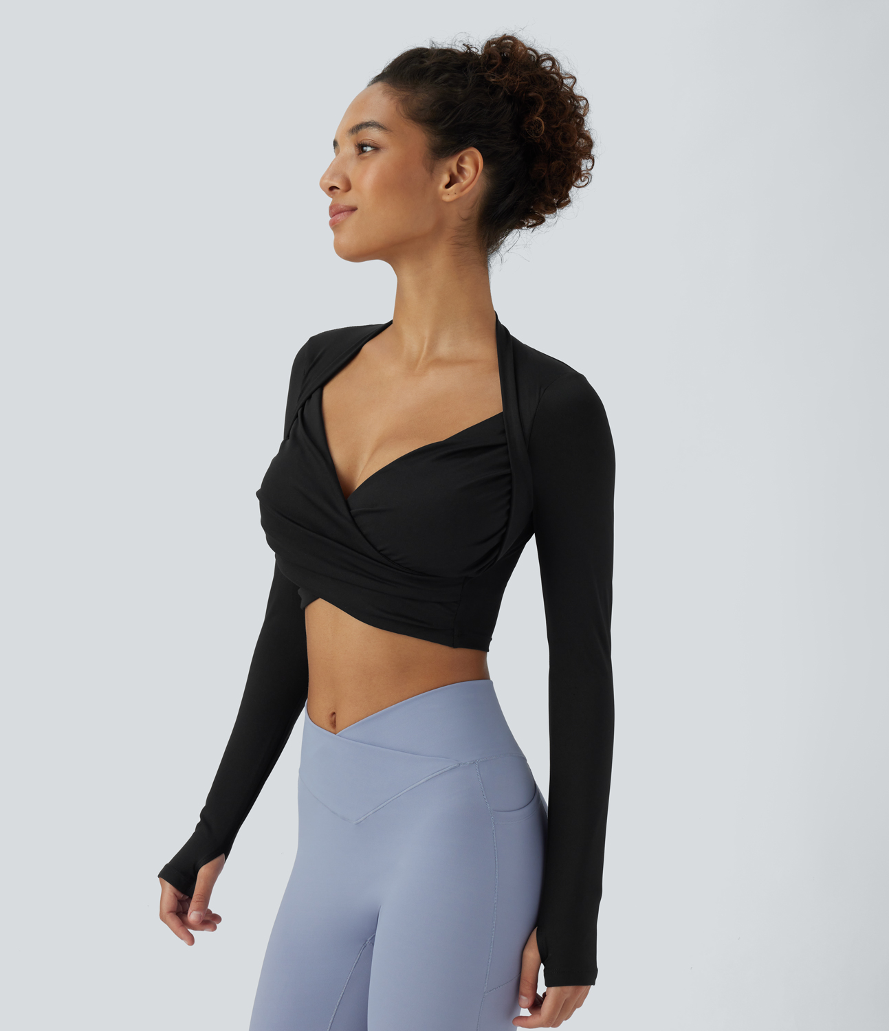 Halara V Neck Crisscross Ruched Thumb Hole Cropped Yoga Sports Top  - Black - M 