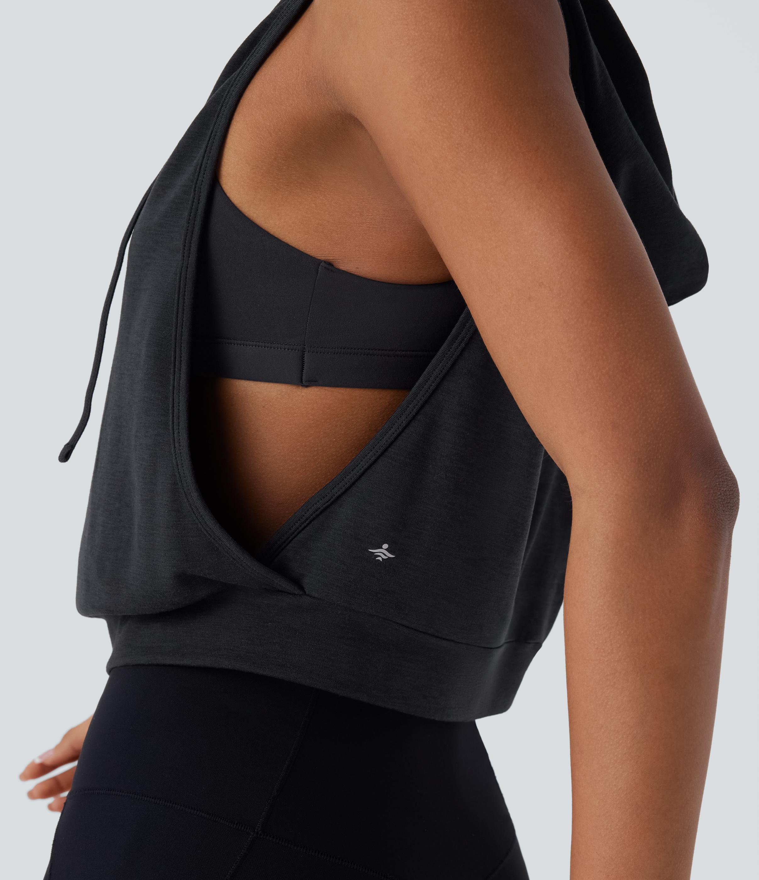 Halara Hooded Drawstring Sleeveless Cropped Running Tank Top Tank Top - Mottled Hemp Black - M golf tops halter top tunic tops 