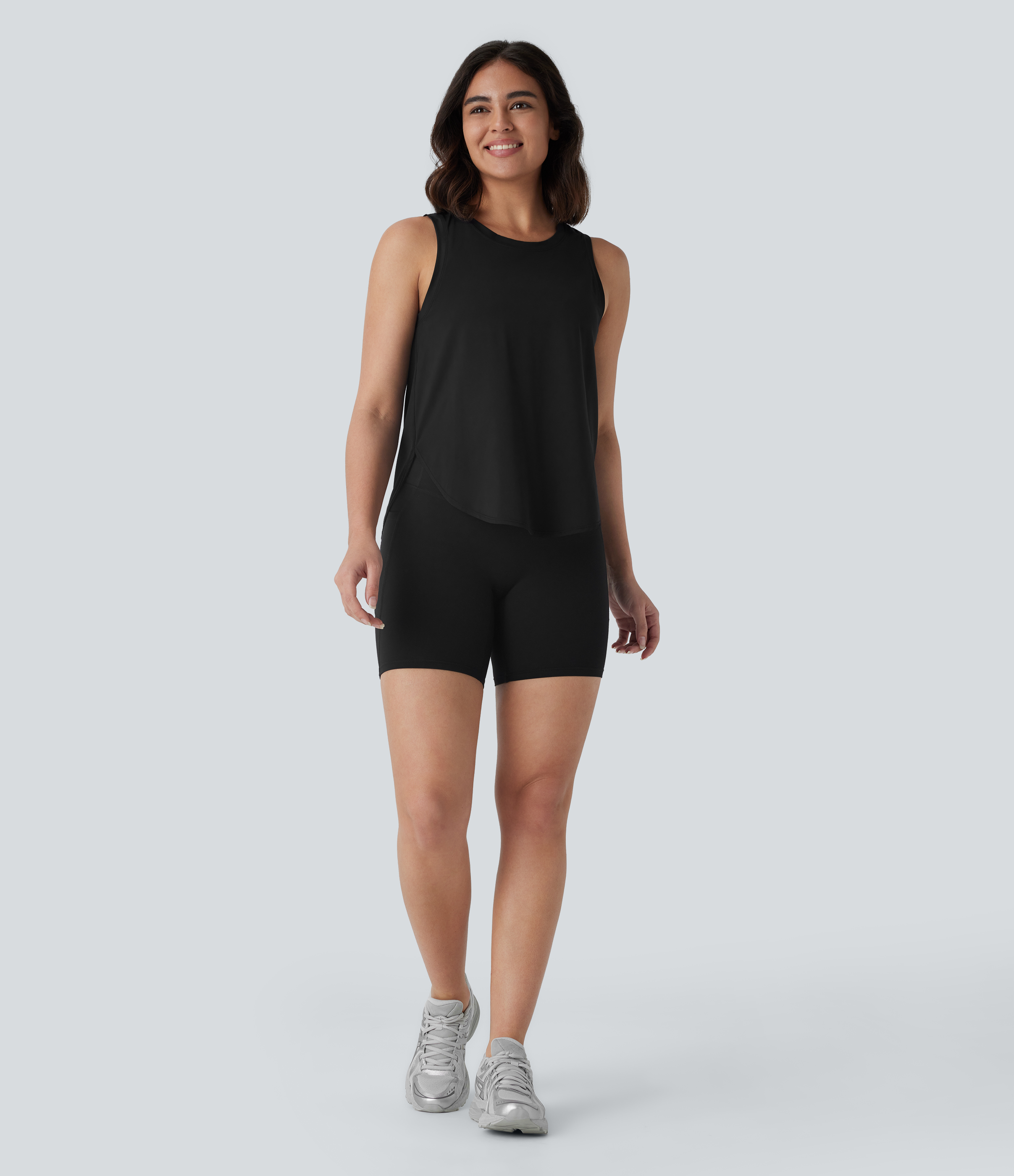 Halara Round Neck Sleeveless Curved Hem Yoga Sports Top  - Black - XL 