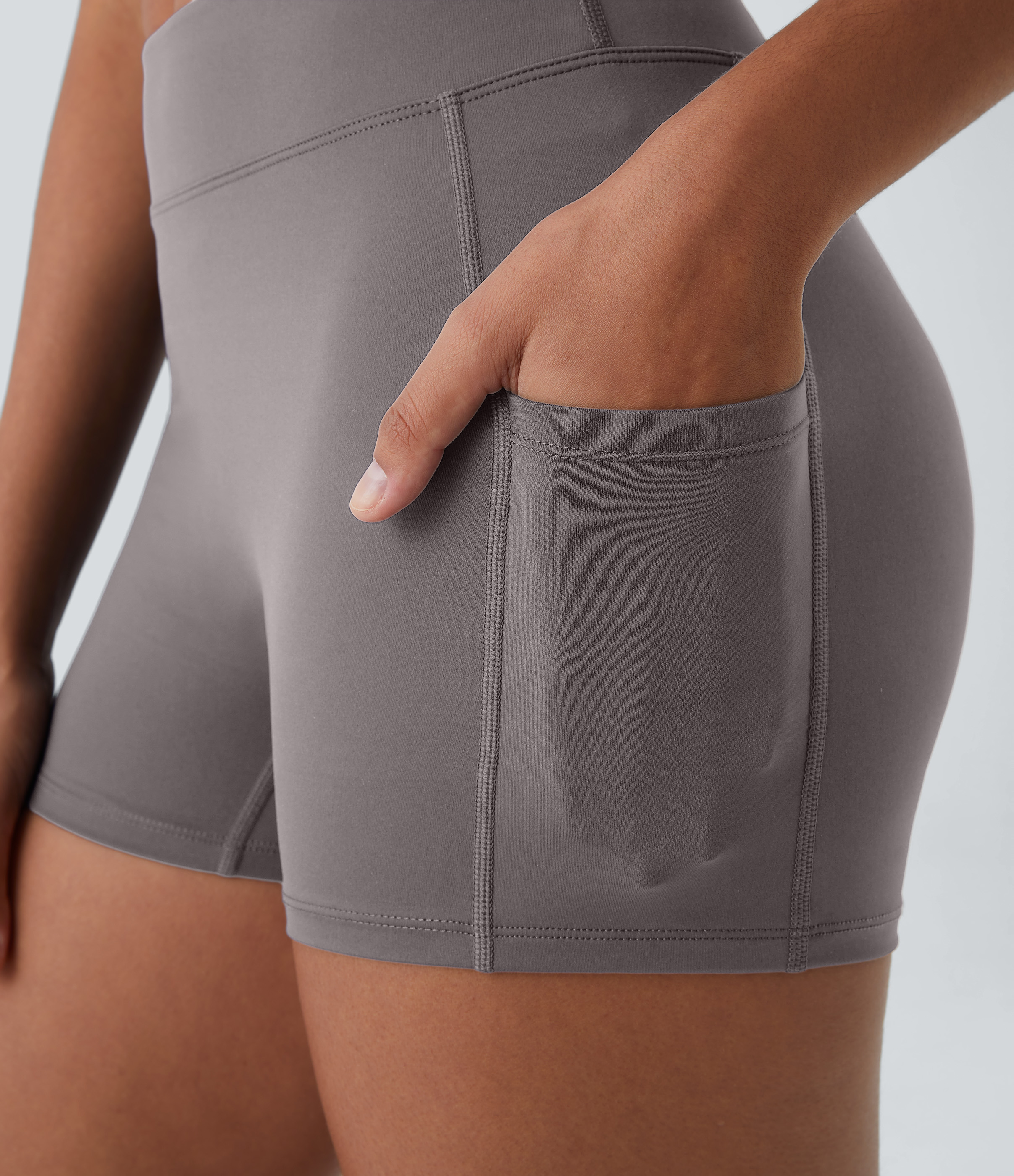 Halara Cloudfulв„ў Air Fabric High Waisted Side Pocket Plain Cool Touch Yoga Shorts 3.5