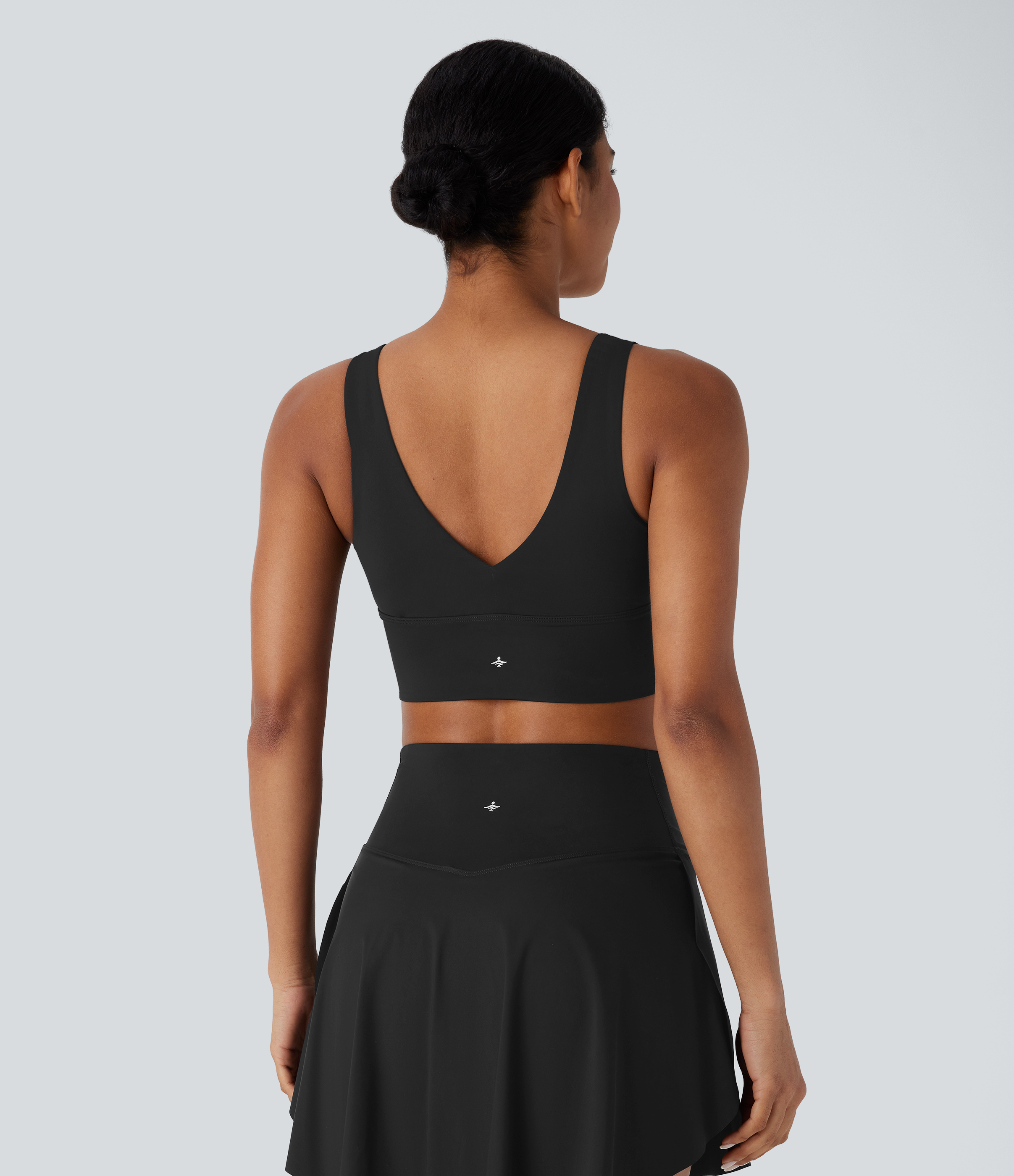 Halara Low Support V Neck Twisted Cut Out Backless Quick Dry Resort Sports Bra  - Black - XS push up bra strapless bra backless bra 
