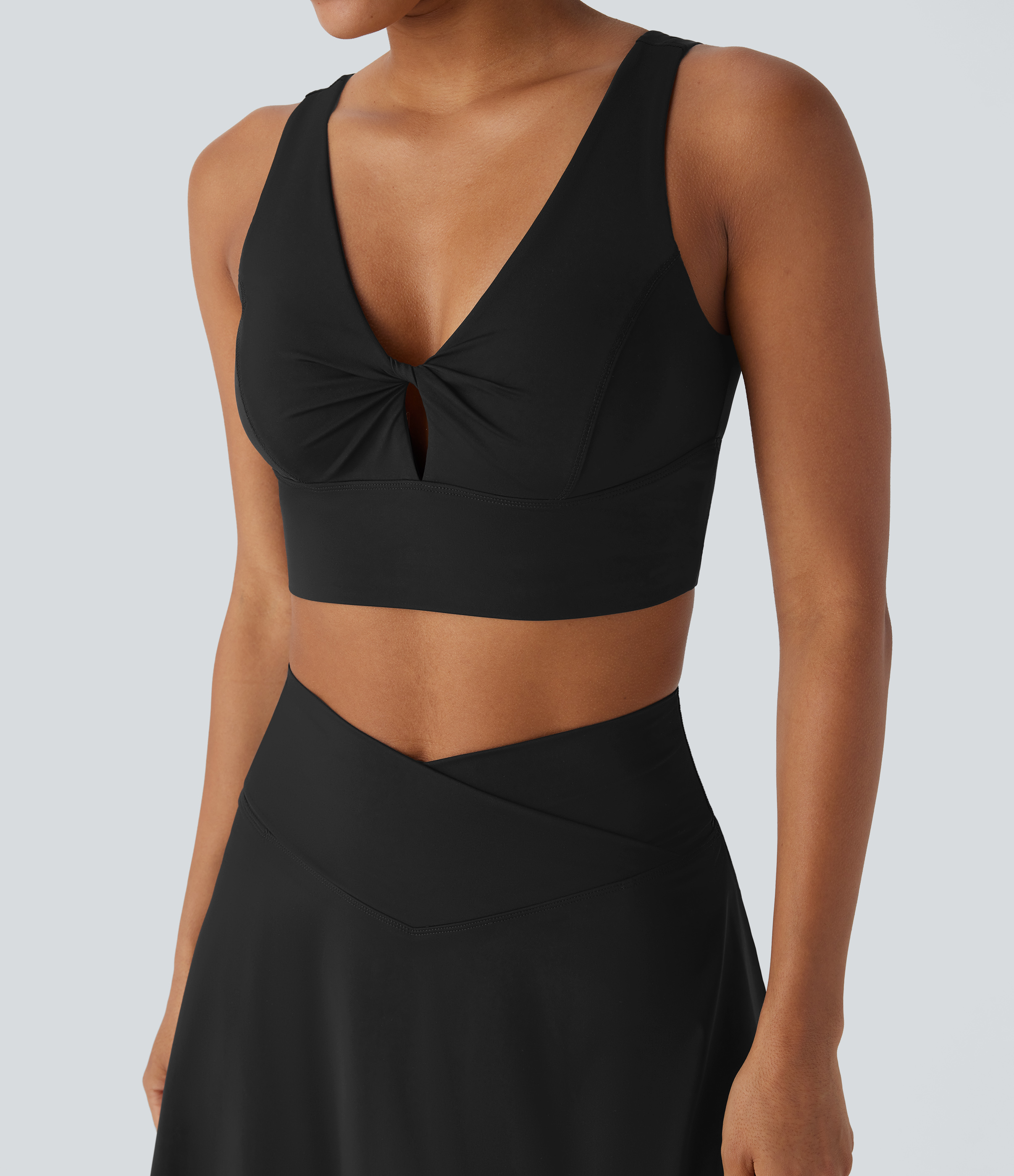 Halara Low Support V Neck Twisted Cut Out Backless Quick Dry Resort Sports Bra  - Black - XS push up bra strapless bra backless bra 