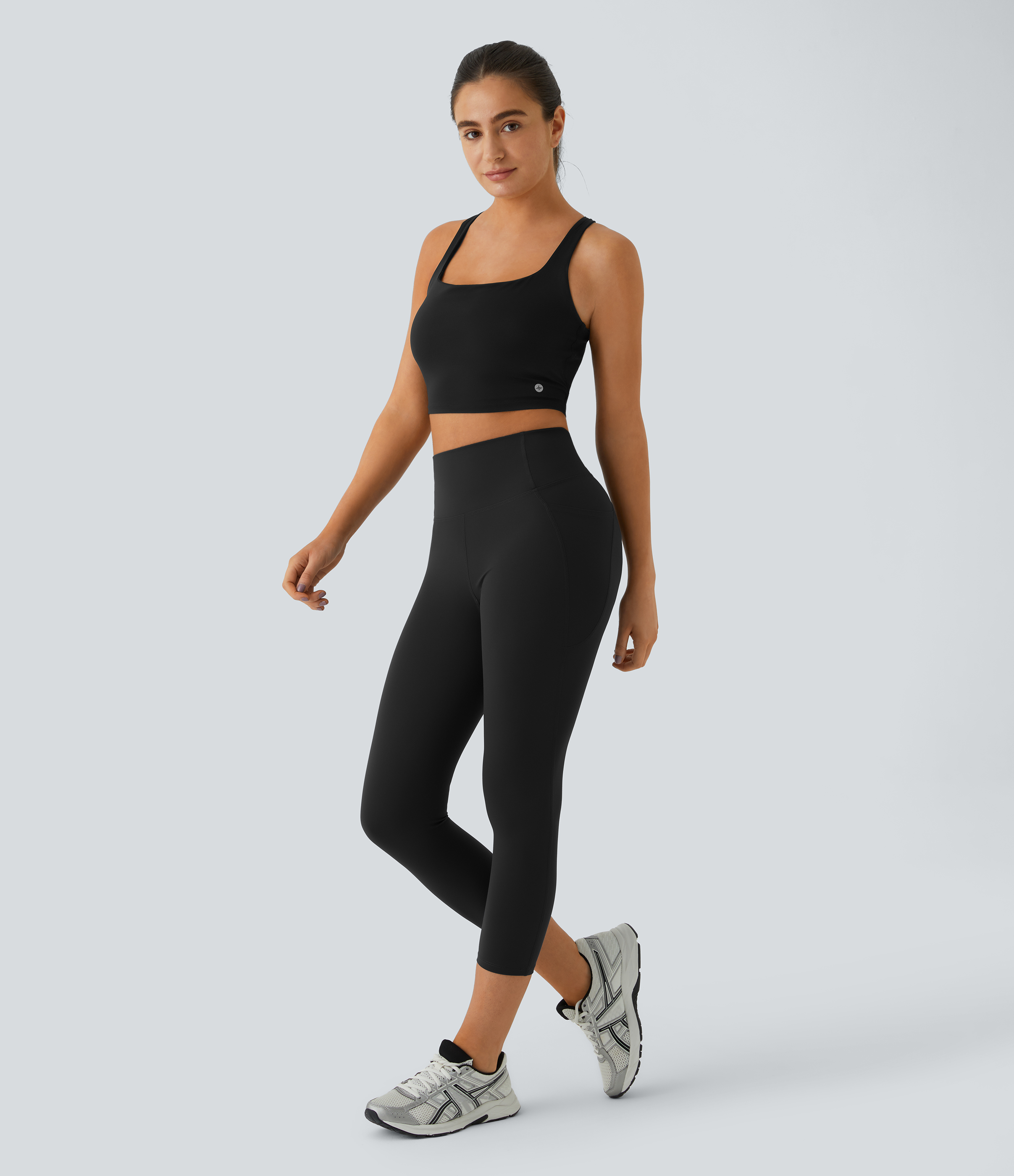 Halara SoCinched High Waisted Side Pocket Training Capri Leggings  - Black - XS gym leggings leggings with pockets leggings with butt lift 