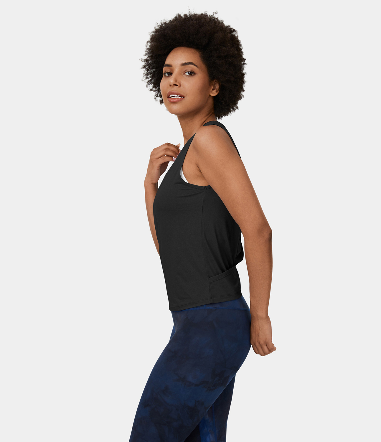 Halara Round Neck Cut Out Crossover Yoga Tank Top Tank Top - Black - M golf tops halter top tunic tops sleeveless tops backless top 