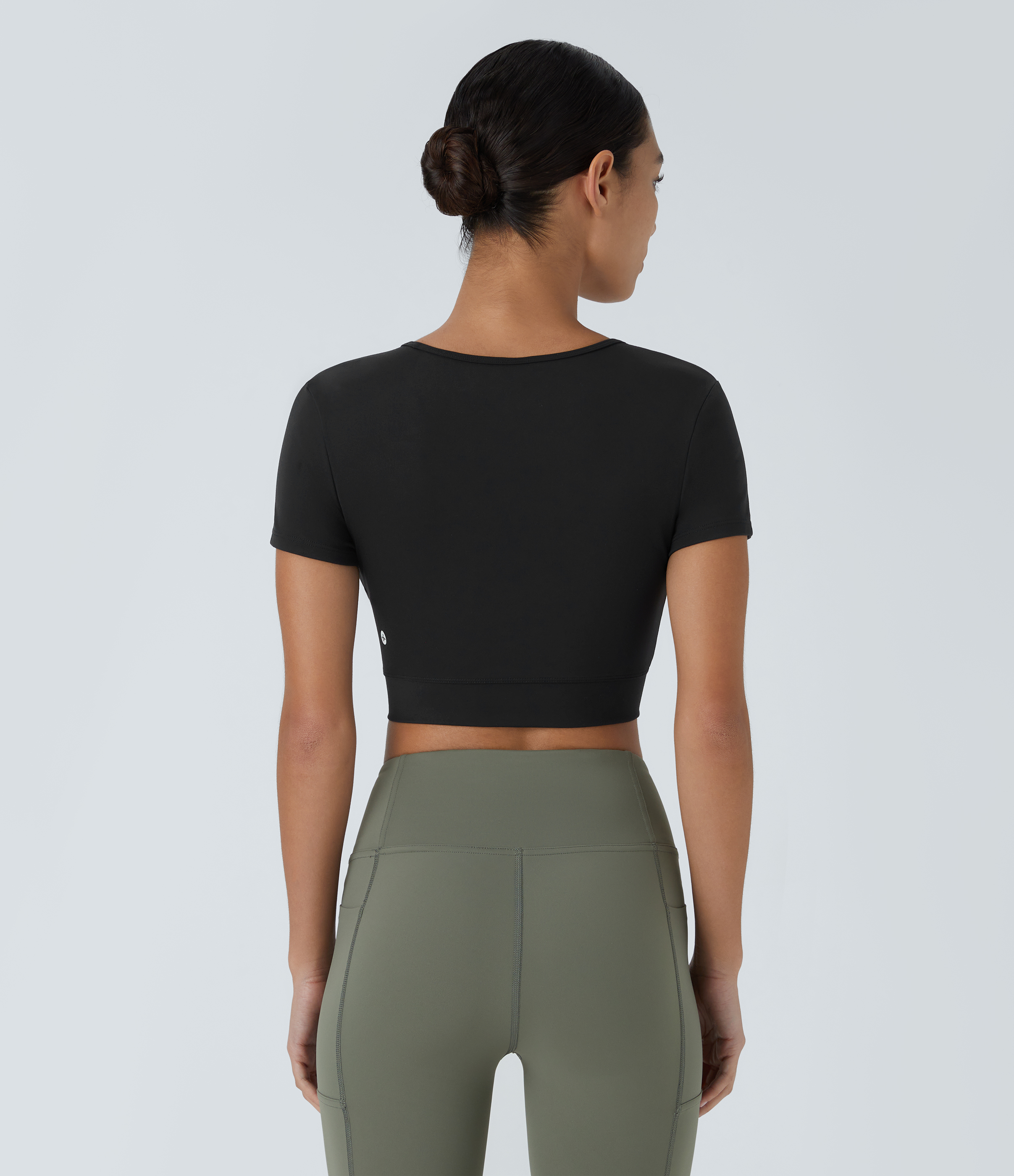 Halara In My Feels Cloudfulв„ў Fabric Crossover Hem Cropped Sports Top  - Black - M 