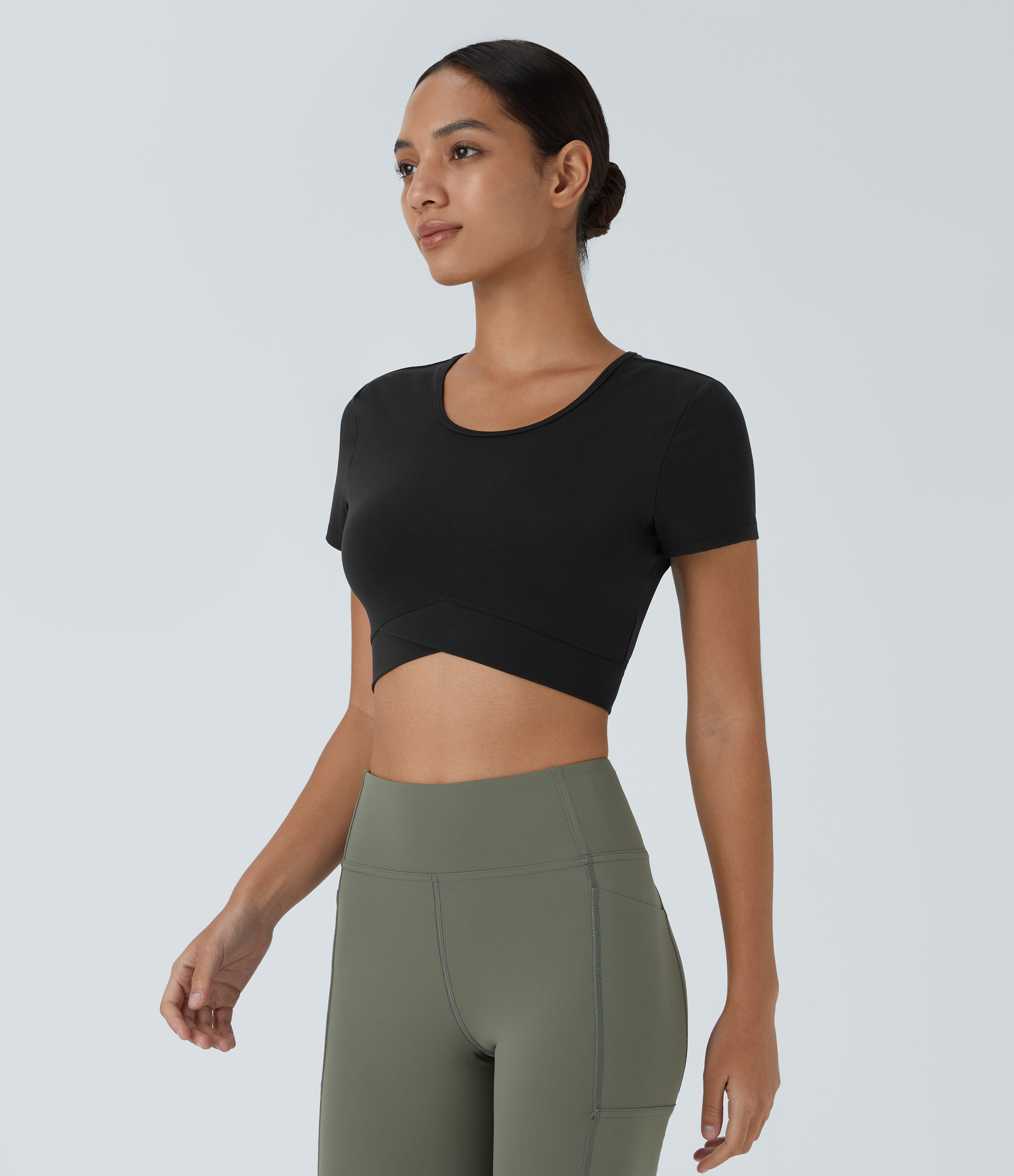 Halara In My Feels Cloudfulв„ў Fabric Crossover Hem Cropped Sports Top  - Black - M 
