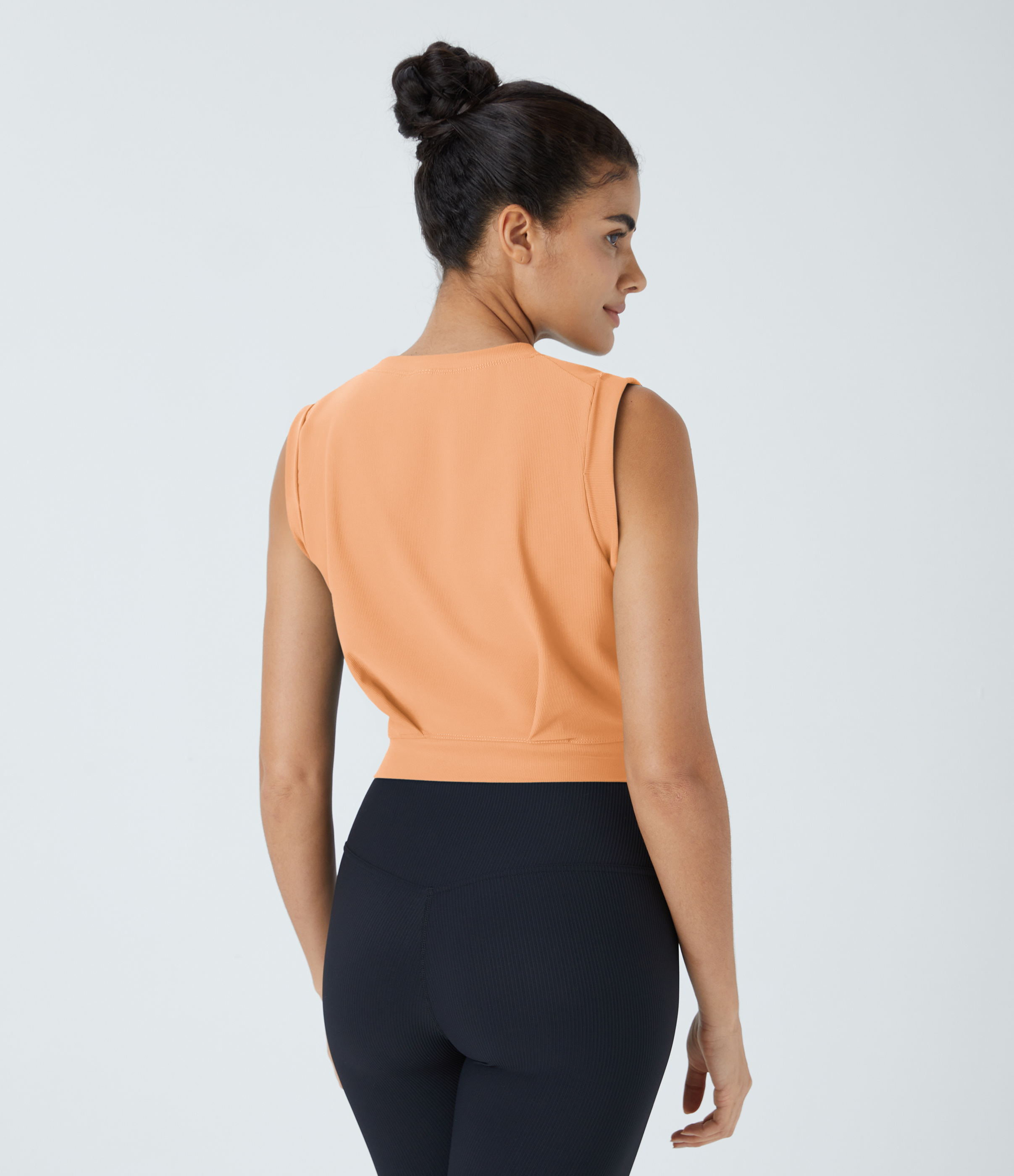Halara Patitoffв„ў Flow Pet Hair Resistant Crew Neck Sleeveless Cropped Yoga Tank Top Tank Top - Peach Cobbler - XL golf tops halter top 
