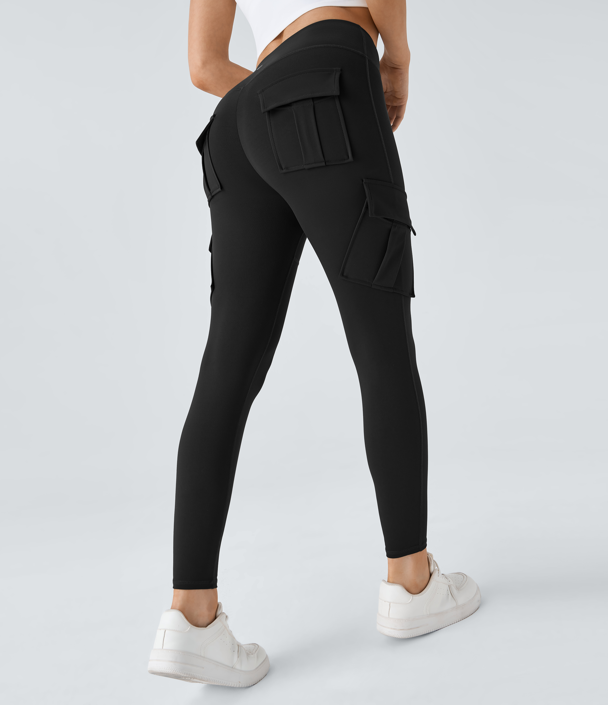 Halara High Waisted Cargo Pocket Skinny Yoga 7/8 Leggings  - Black - XS gym leggings leggings with pockets leggings with butt lift 