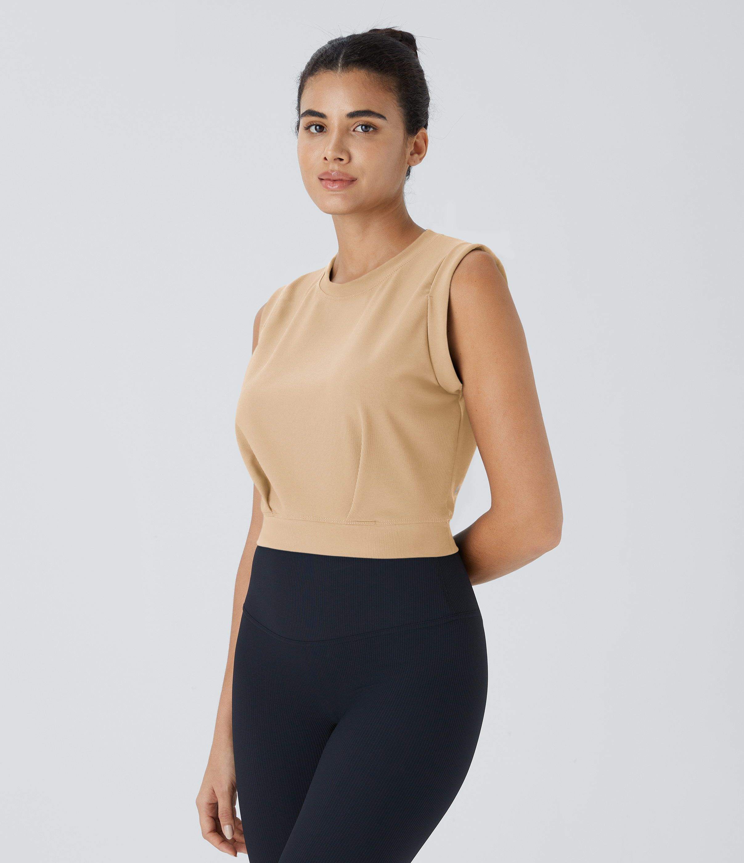 Halara Patitoffв„ў Flow Pet Hair Resistant Crew Neck Sleeveless Cropped Yoga Tank Top Tank Top - Curds & Whey - XS golf tops halter top 