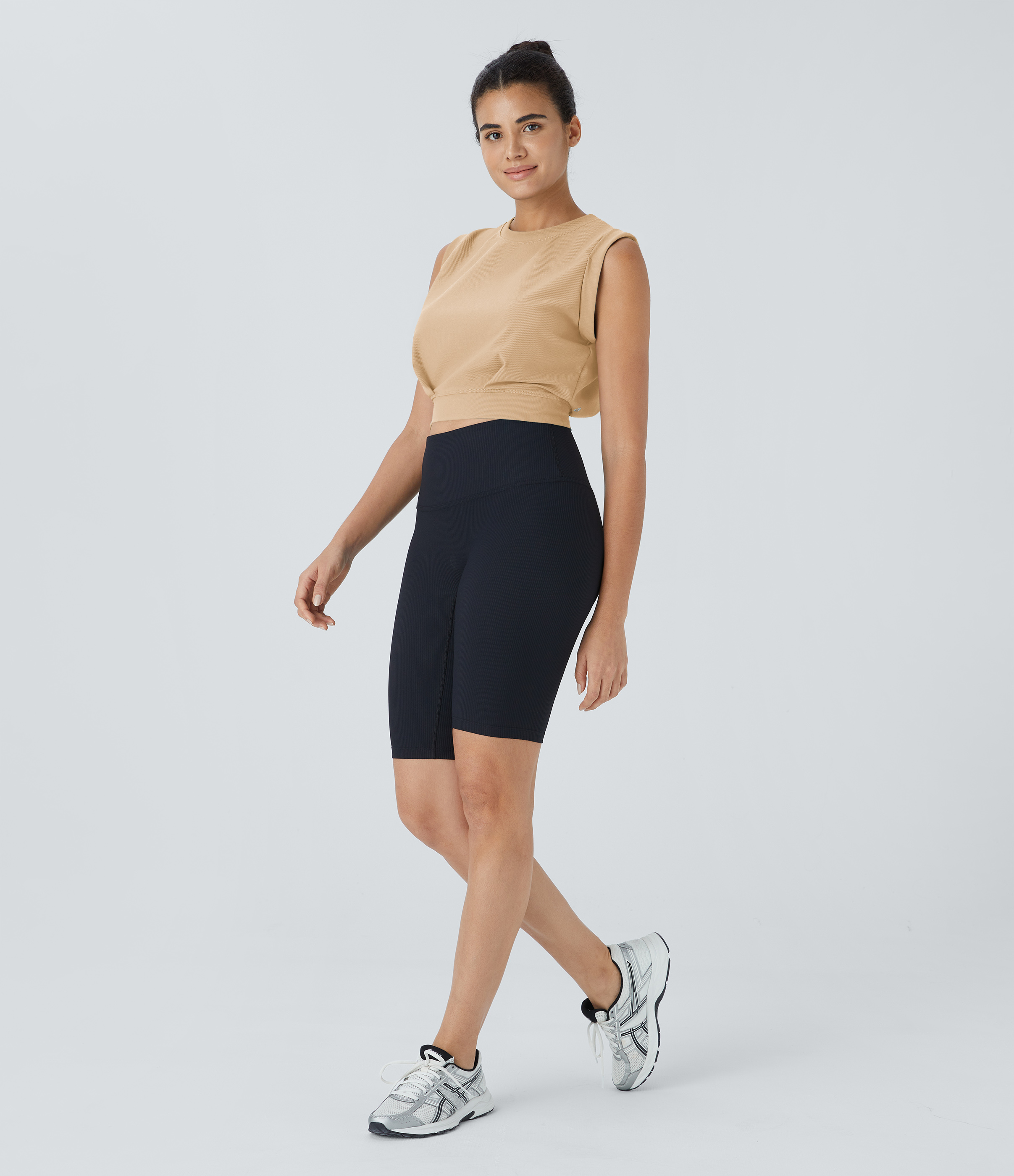 Halara Patitoffв„ў Flow Pet Hair Resistant Crew Neck Sleeveless Cropped Yoga Tank Top Tank Top - Curds & Whey - XS golf tops halter top 