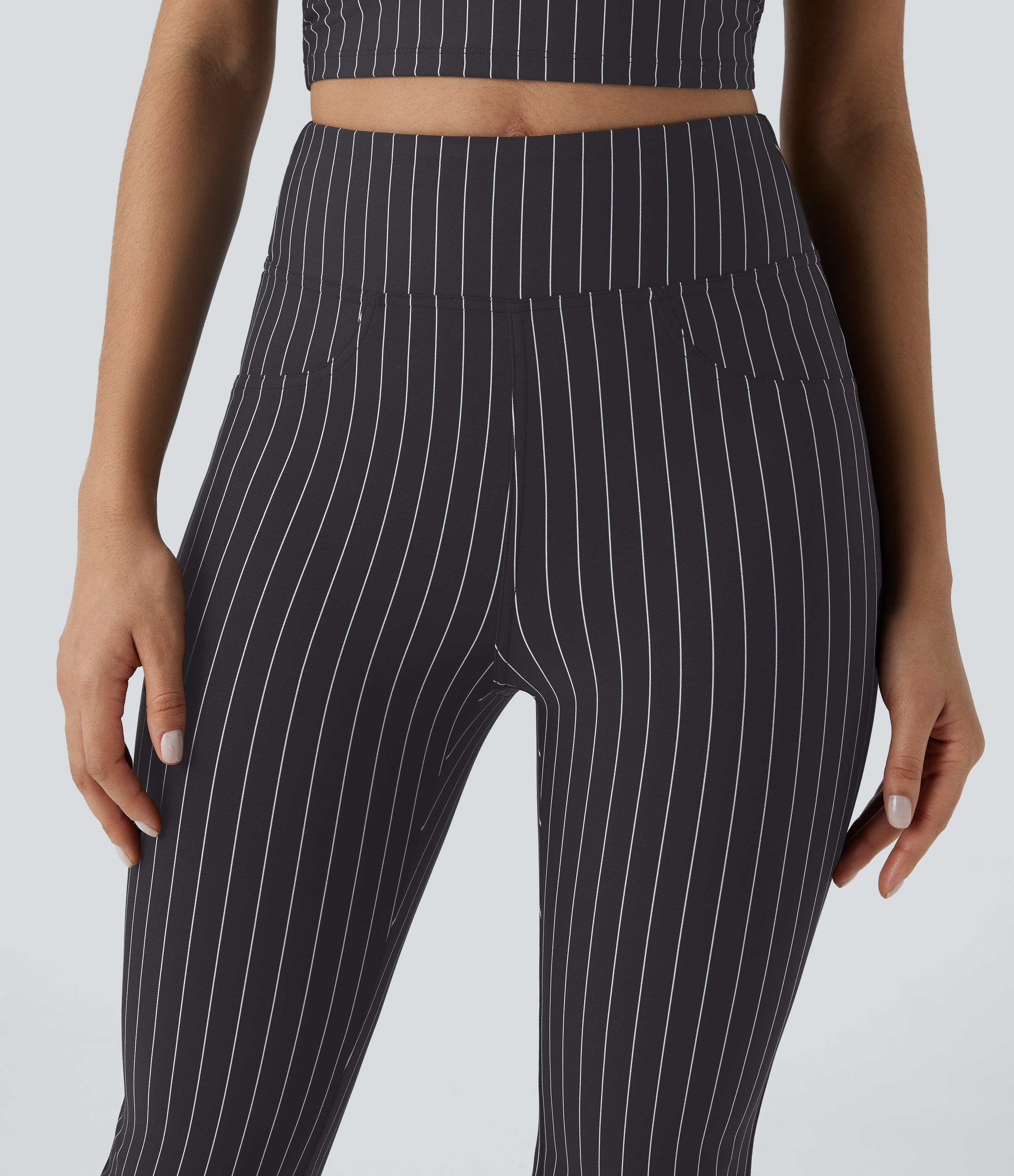 Halara High Waisted Back Pocket Stripe Cool Touch Bootcut Casual Pants  - Black White Oxford Pinstripe - S(regular) sweatpants jogger pants 