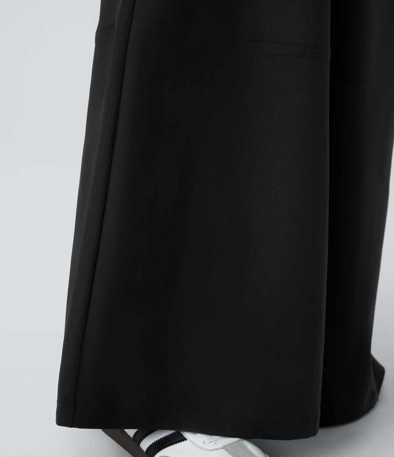 Halara Water Repellent Wear-Resistant High Waisted Side Pocket Wide Leg Mop Casual Pants  - Black - M(regular) sweatpants jogger pants 