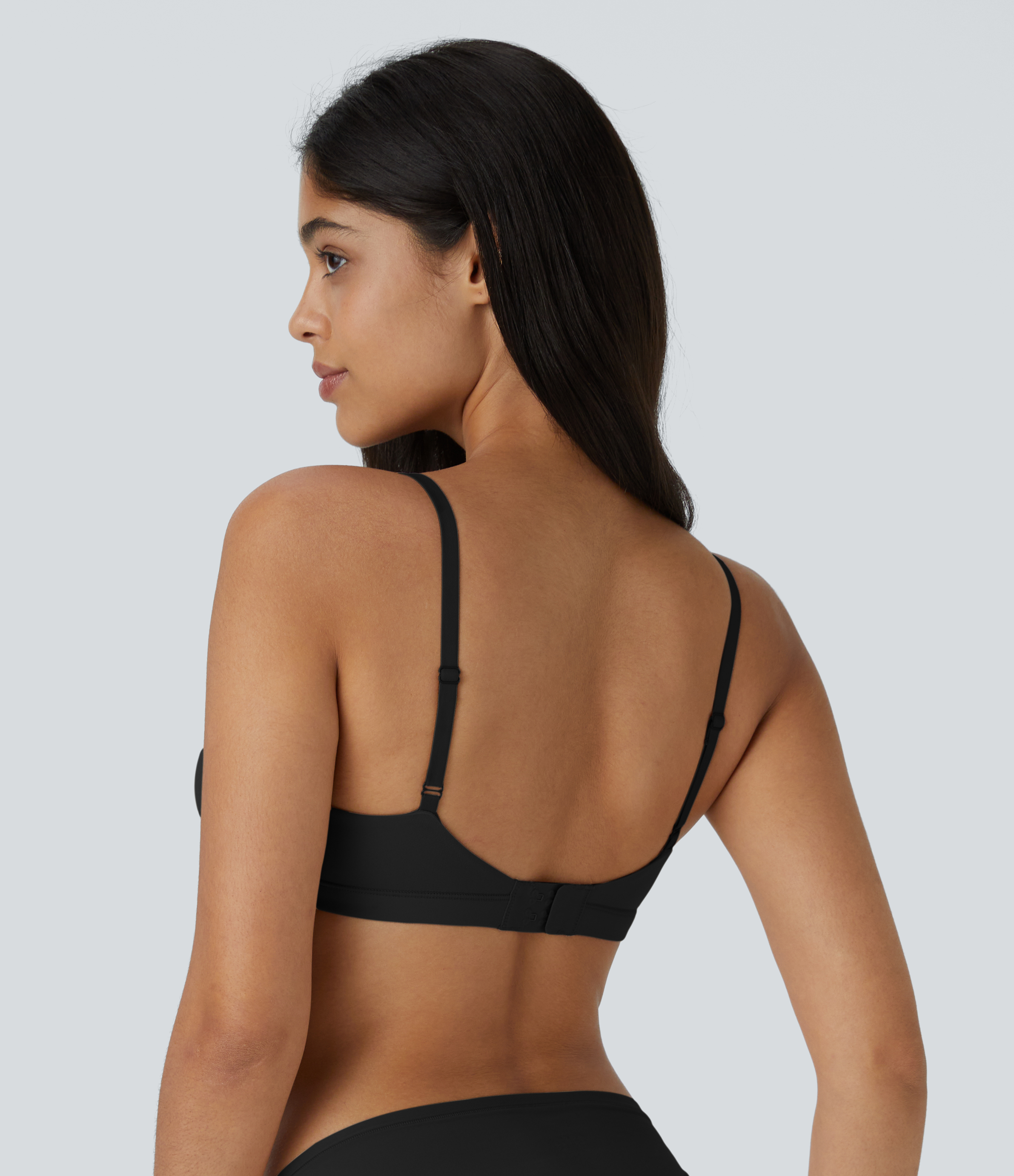 Halara High Stretch Skin Friendly Crossover Adjustable Strap Solid Lounge Bra  - Black - XL 