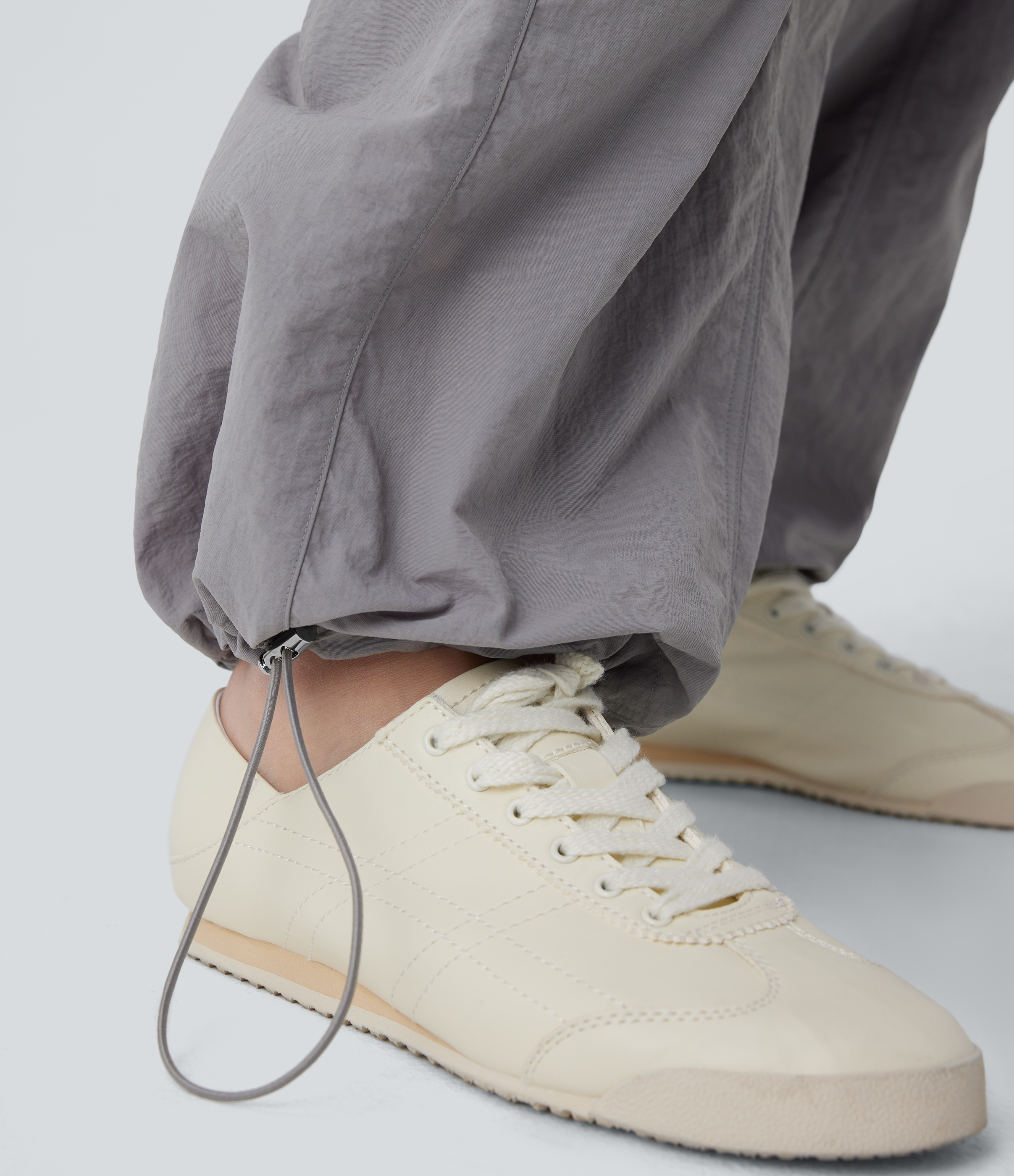 Halara Mid Rise Drawstring Multiple Pockets Adjustable Drawcord Baggy Casual Cargo Pants  - Wet Weather - L(regular) sweatpants jogger pants 