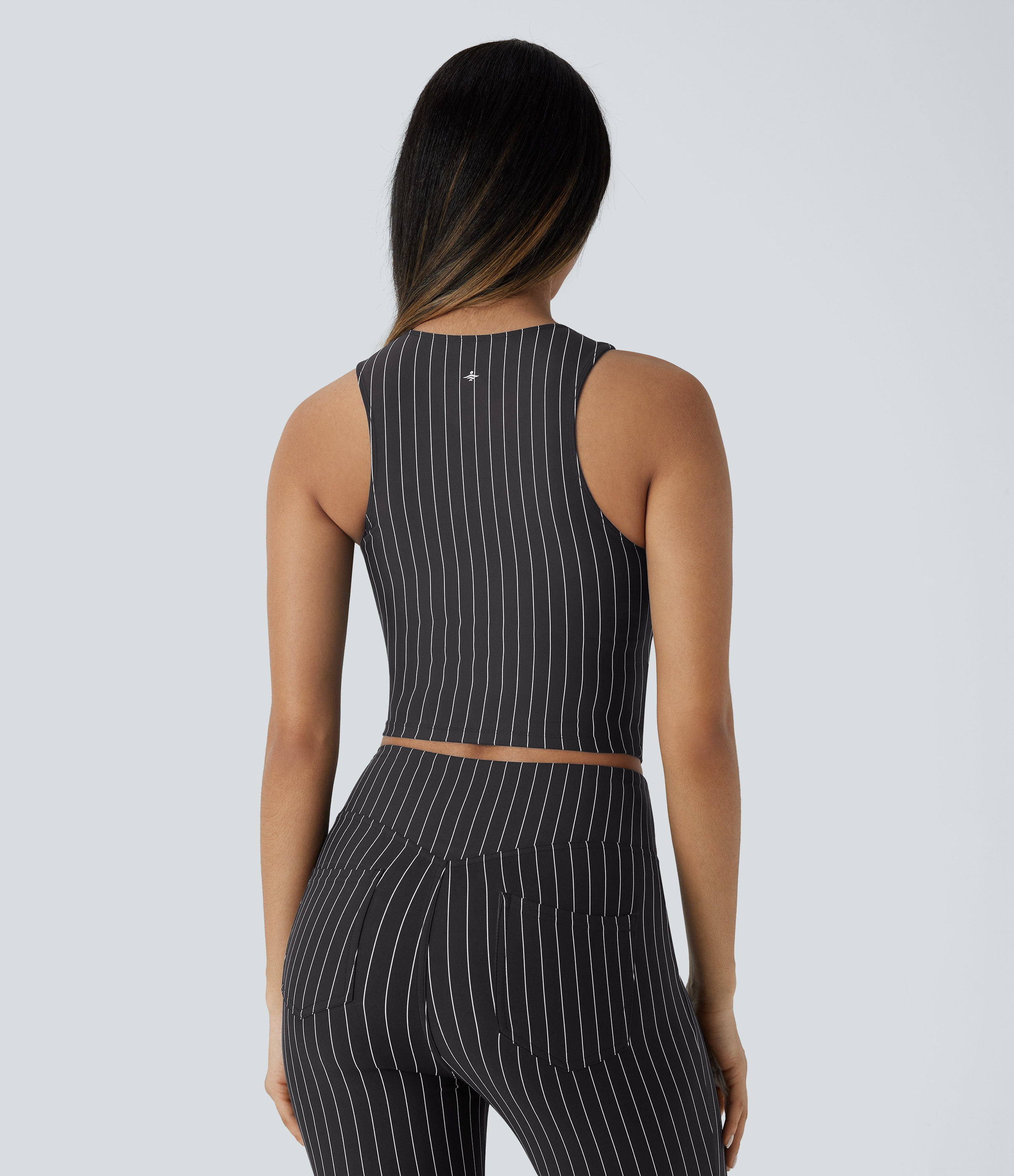 Halara Ruched Stripe Cropped Cool Touch Yoga Sports Top  - Black White Oxford Pinstripe - XS 