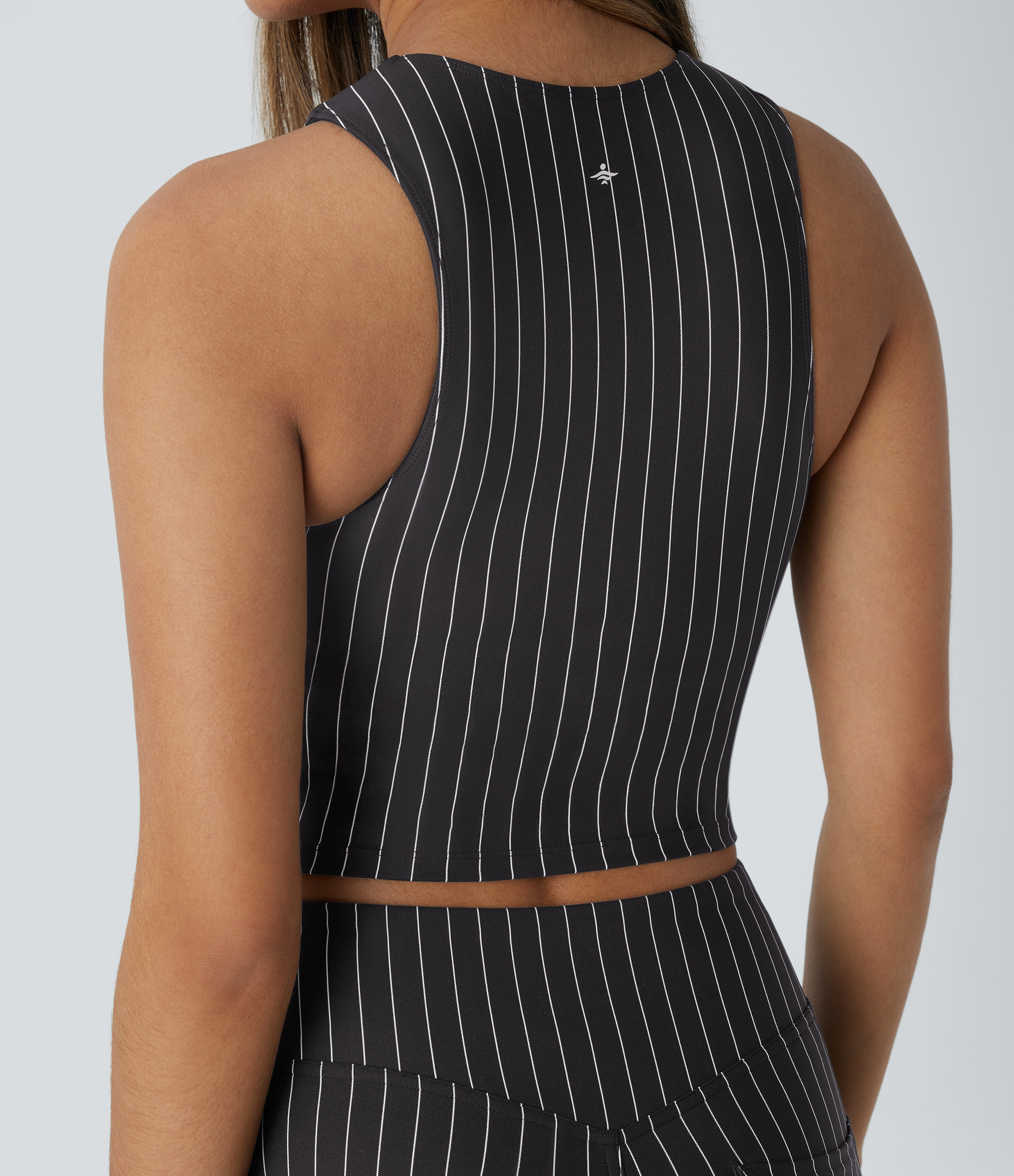 Halara Ruched Stripe Cropped Cool Touch Yoga Sports Top  - Black White Oxford Pinstripe - XS 