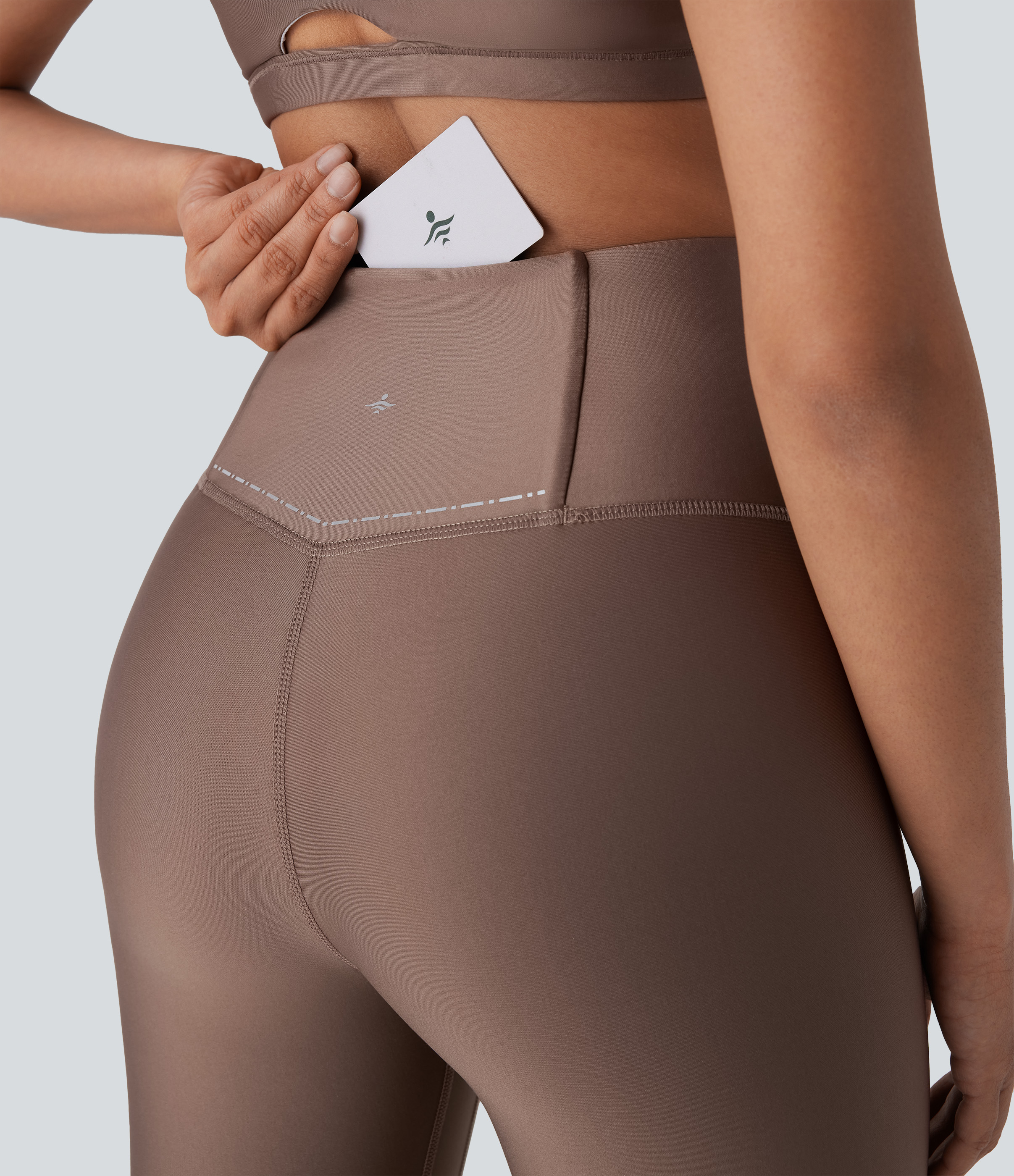Halara SoCinched High Waisted Tummy Control Reflective Line Back Pocket Sheen Running Leggings  - Hay Brown - XL(7/8) gym leggings 