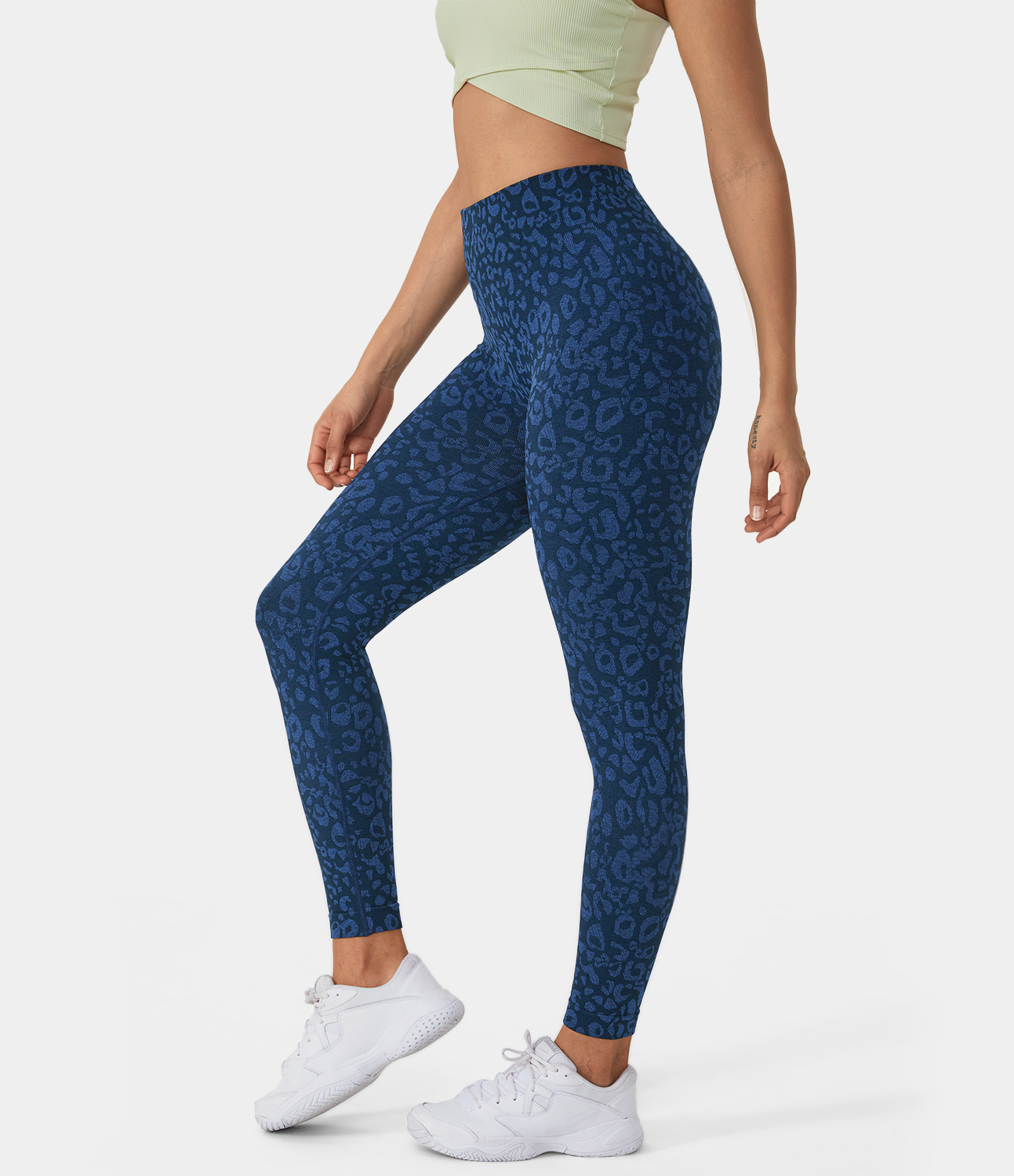 Women's Seamless Flow High Waisted Ruched Leopard Print Yoga Leggings
