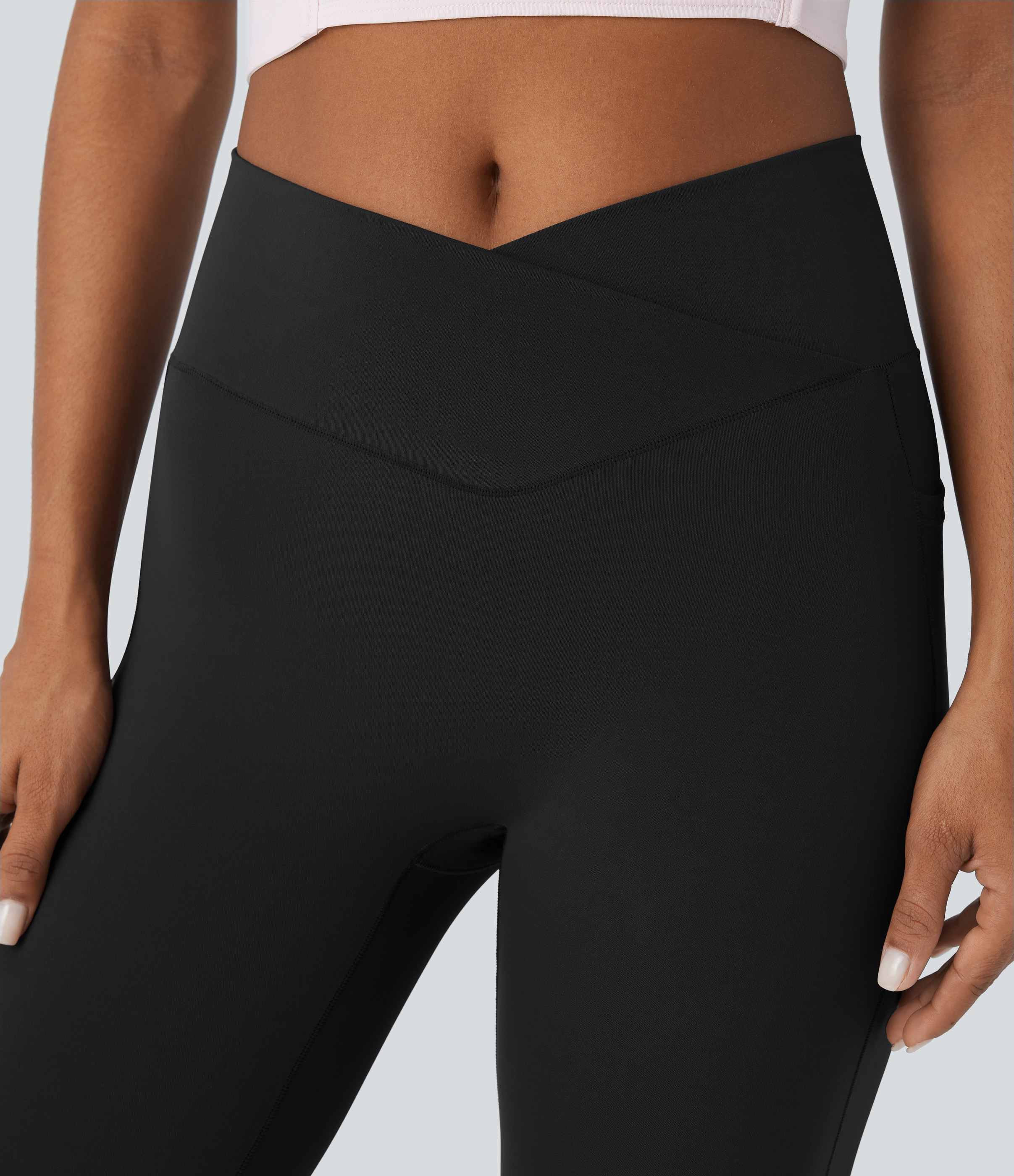 Halara PatitoffВ® 2.0 Pet Hair Resistant High Waisted Crossover Side Pocket Capri Yoga Leggings  - Black - XS gym leggings 