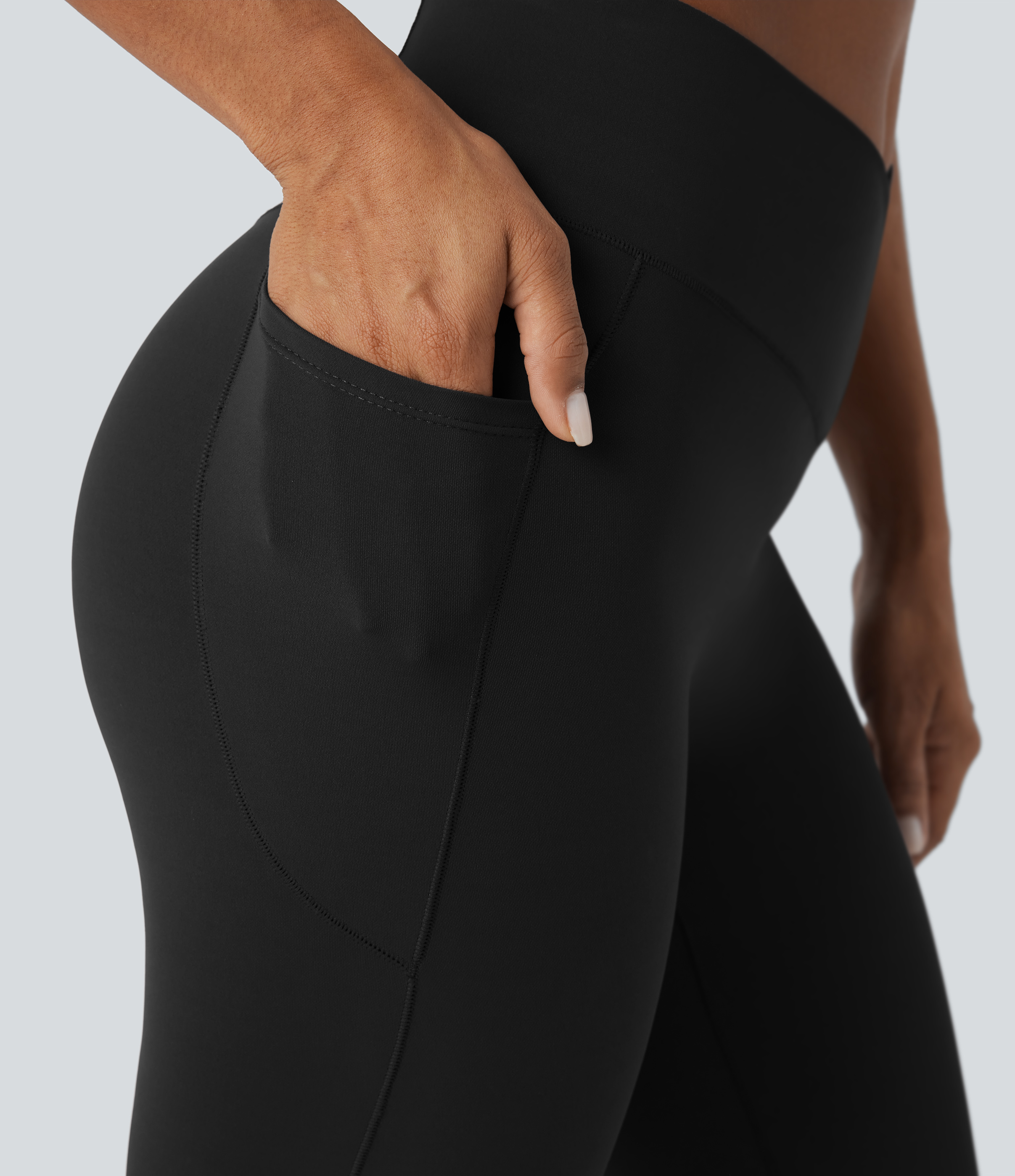 Halara PatitoffВ® 2.0 Pet Hair Resistant High Waisted Crossover Side Pocket Capri Yoga Leggings  - Black - XS gym leggings 