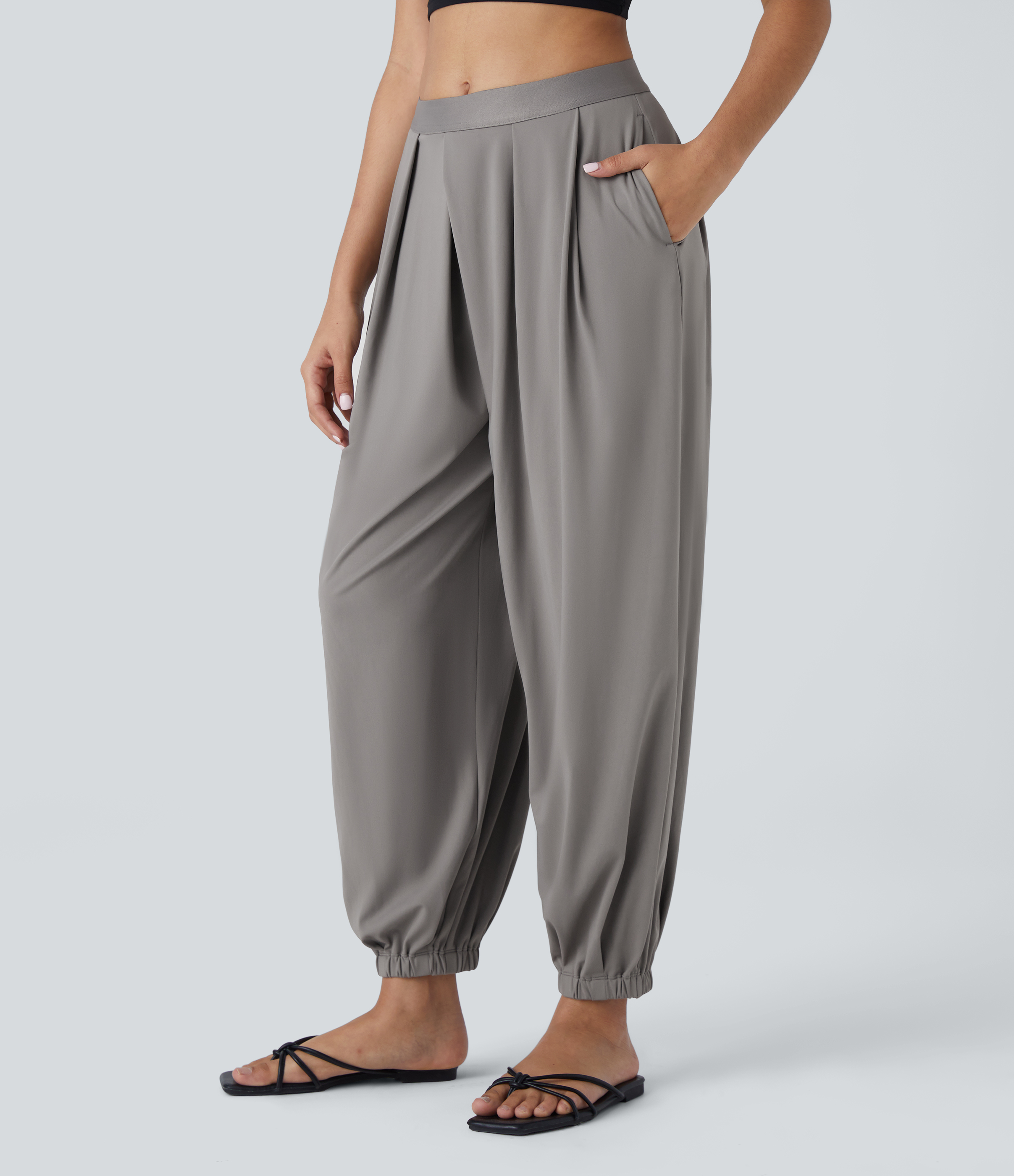 Halara Mid Rise Side Pocket Plicated Relax Resort Joggers  - Steeple Gray - XS(regular) 