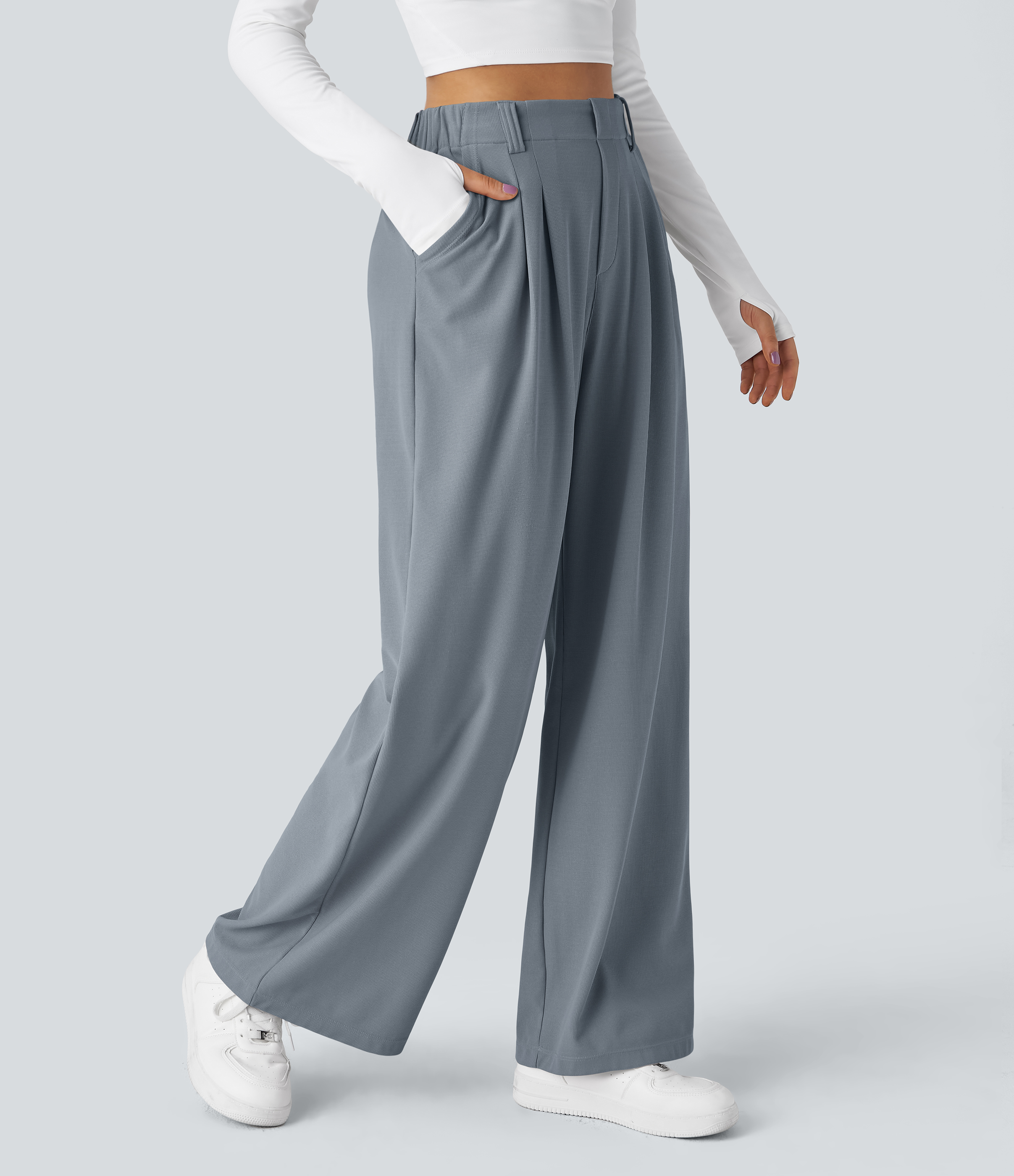 Halara Flex™ ハイウエスト バックサイドポケット 若干フレア