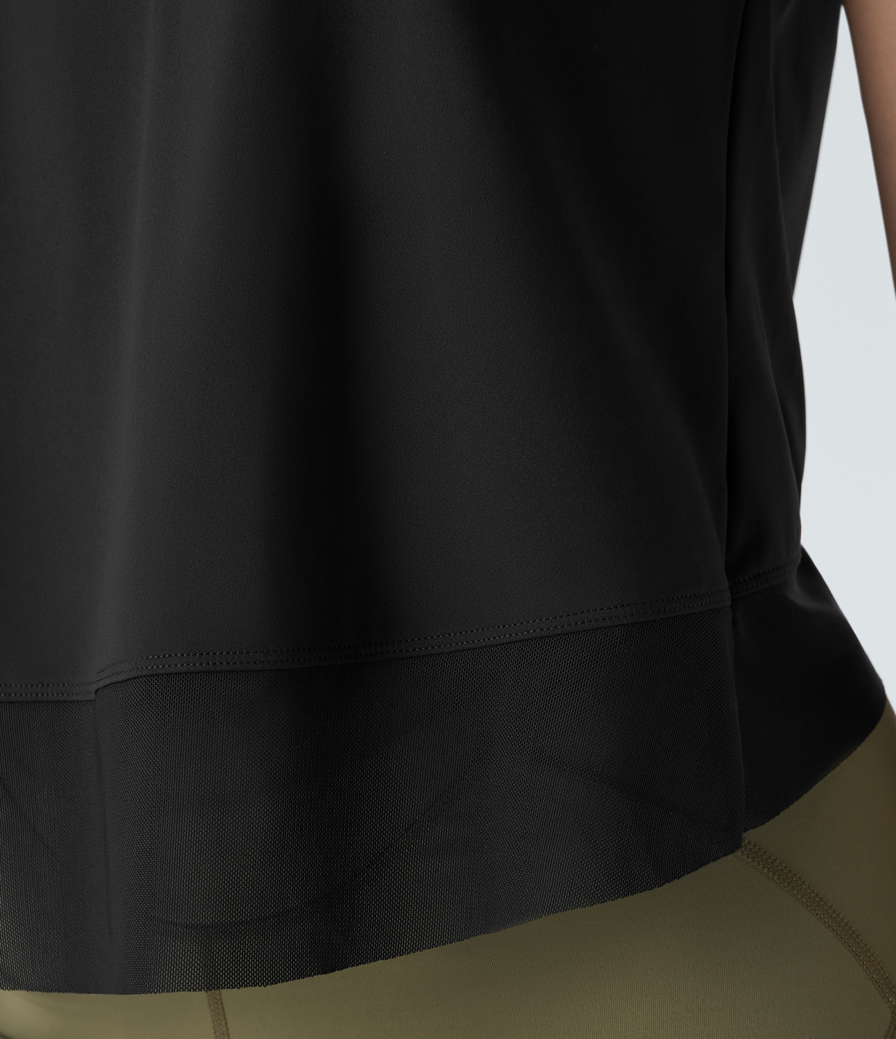 Halara Contrast Mesh Crossover Hem Yoga Sports Top  - Black - XS 