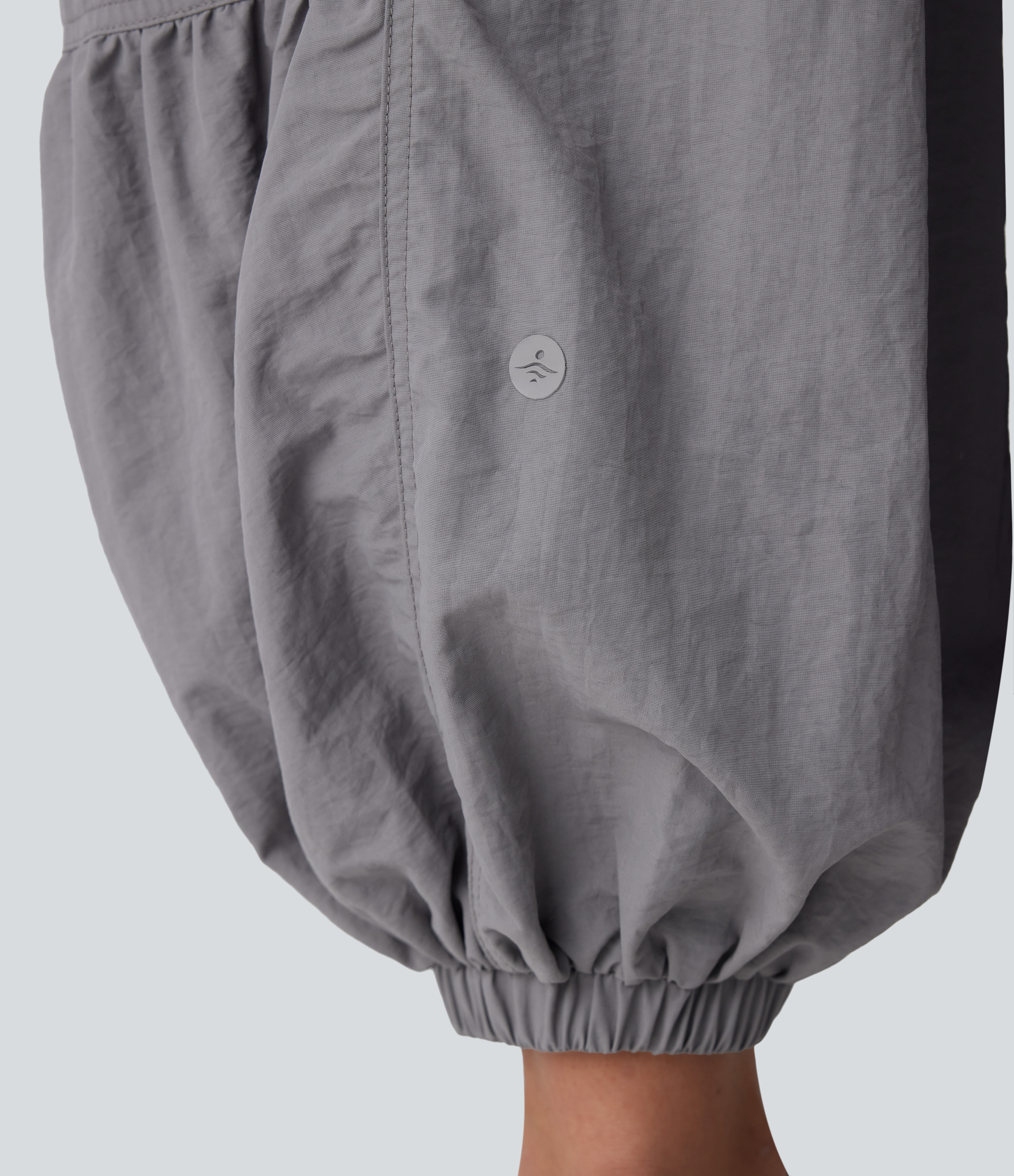 Halara Mid Rise Drawstring Side Pocket Ruched Parachute Casual Cargo Joggers  - Wet Weather - M(regular) 
