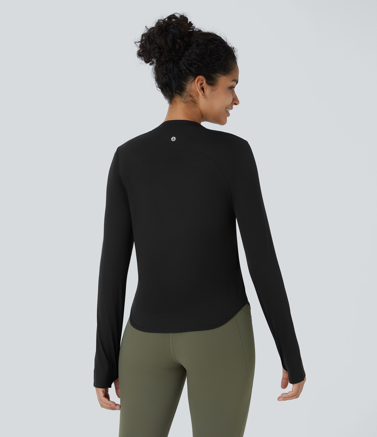 Halara Round Neck Thumb Hole Curved Hem Hiking Sports Top  - Black - L 