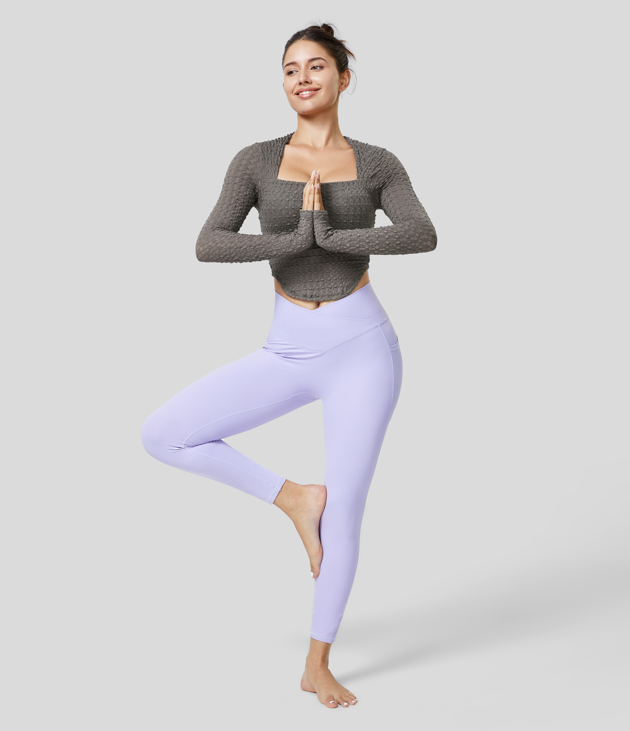 Halara Square Neck Long Sleeve Thumb Hole Curved Hem Contrast Mesh Solid Yoga Sports Top  - Rock Ridge - XS 