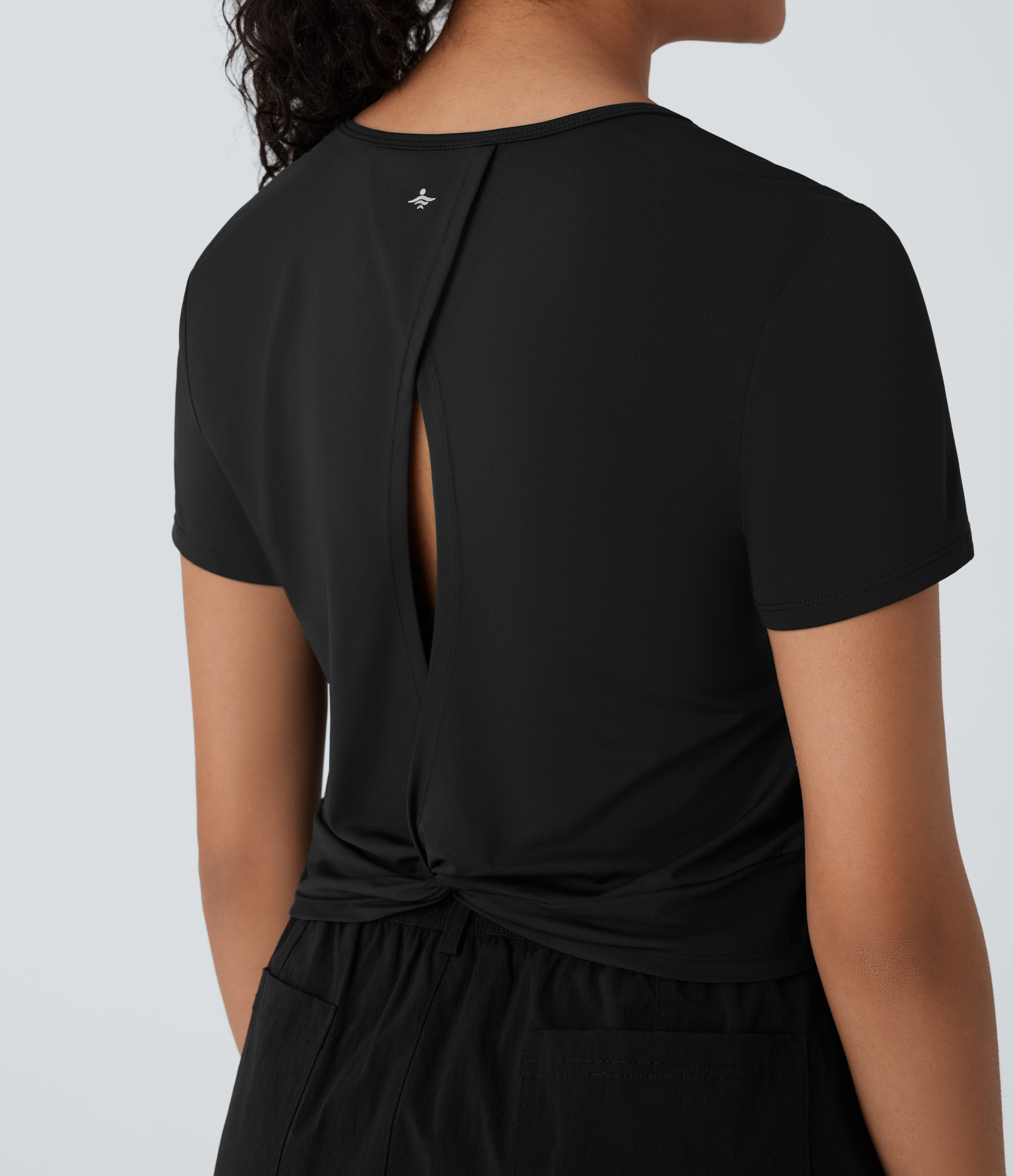 Halara Cut Out Twisted Cropped Hiking Sports Top-UPF40+  - Black - M 