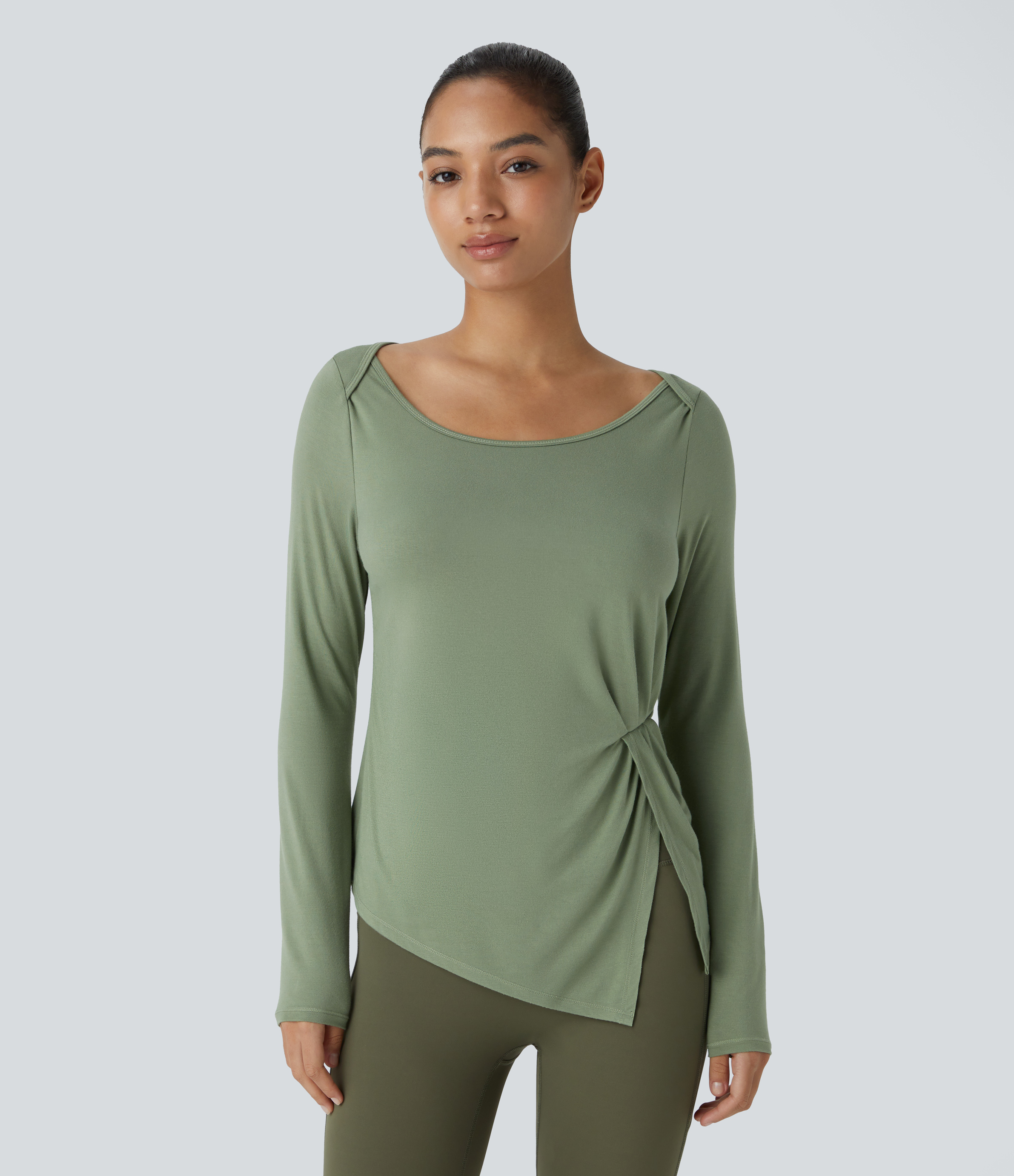 Halara Scoop Neck Long Sleeve Ruched Split Hem Slim Yoga Sports Top  - Watercress - S 