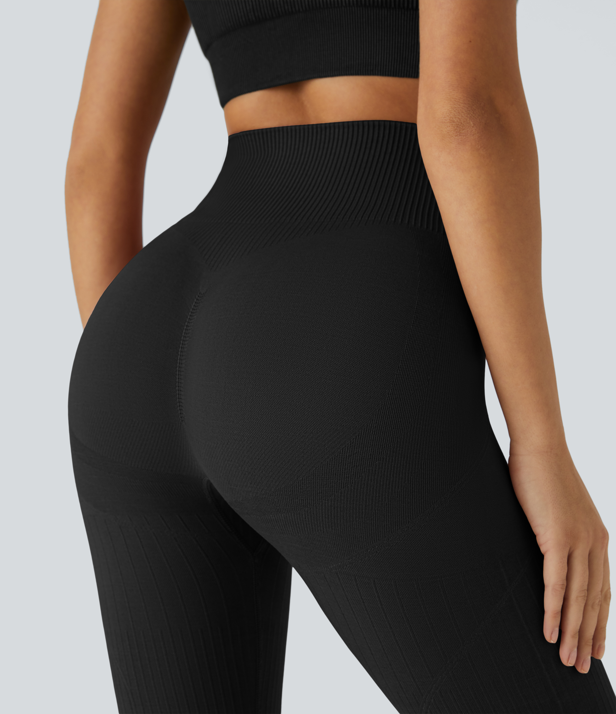 Halara Skin Friendly Soft Seamless Flow Ribbed High Waisted Tummy Control Butt Lifting Training 7/8 Leggings  - Black - S(7/8) gym leggings 