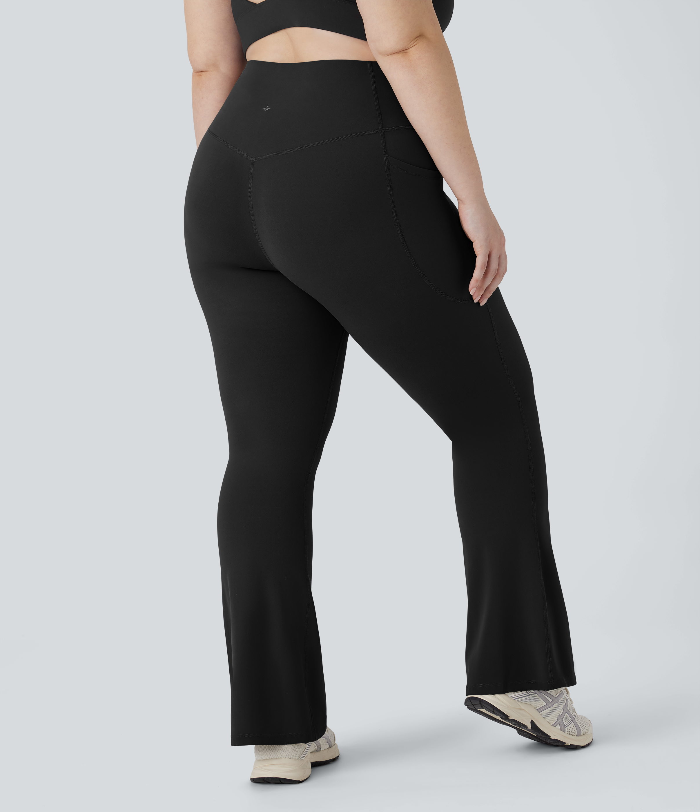 Black Halara UltraSculpt™ High Waisted Tummy Control Pocket Shaping Yoga Bootcut Plus Size Leggings / 2