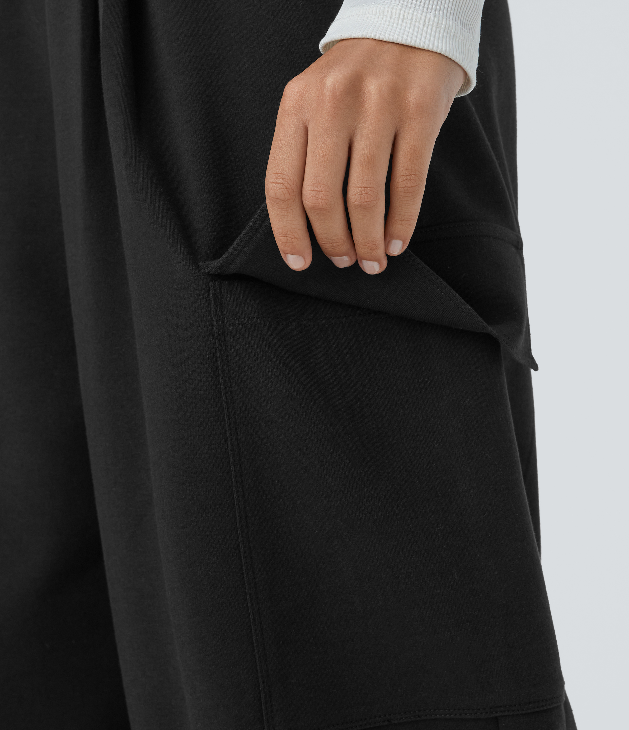 Halara High Waisted Plicated Multiple Pockets Adjustable Drawcord Hem Wide Leg Casual Pants  - Black - L(regular) 