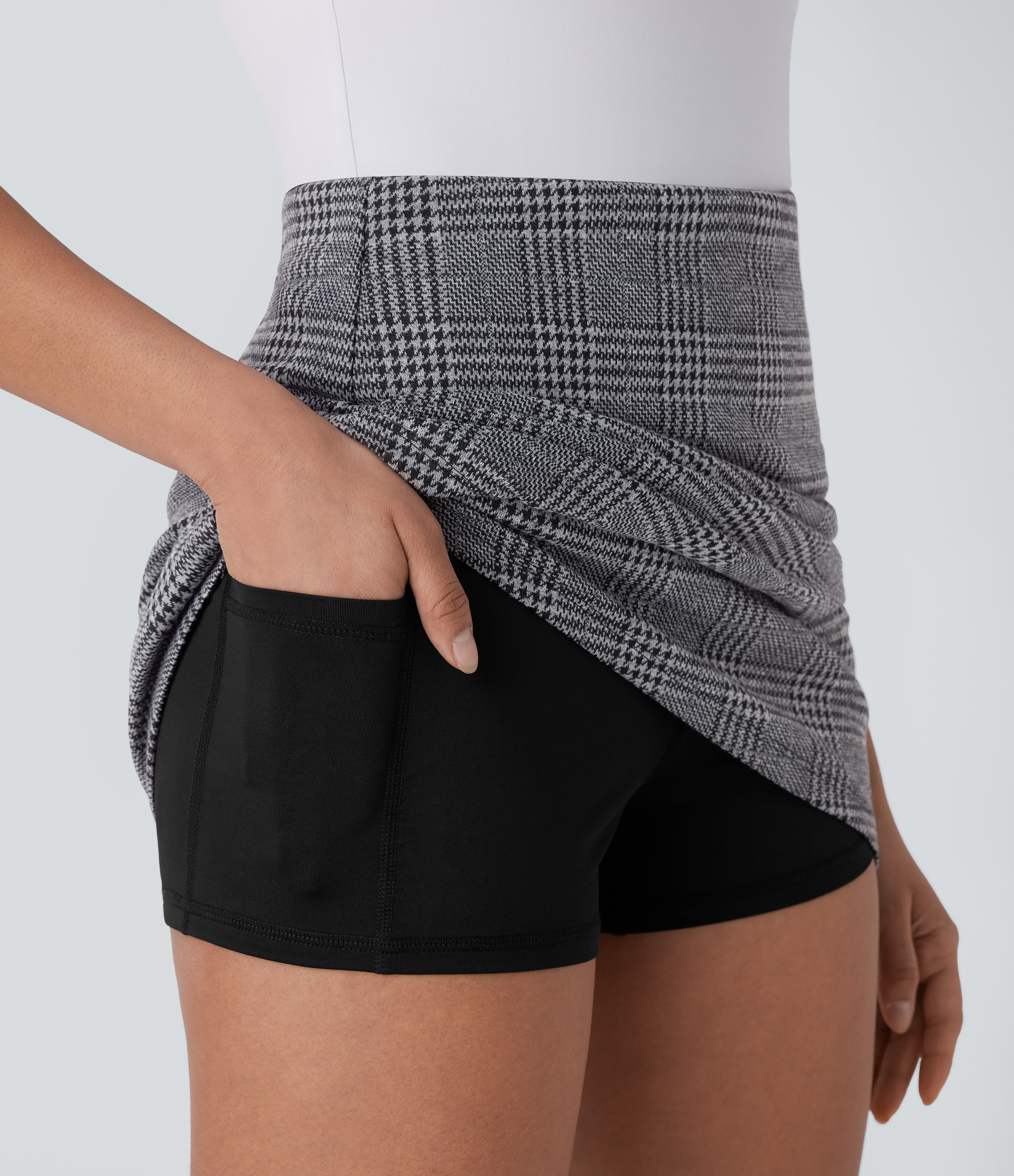 Halara High Waisted 2-in-1 Side Pocket Asymmetric Hem Houndstooth Plaid Bodycon Mini Work Skirt  - Dark Gray Plaid - M(regular) 
