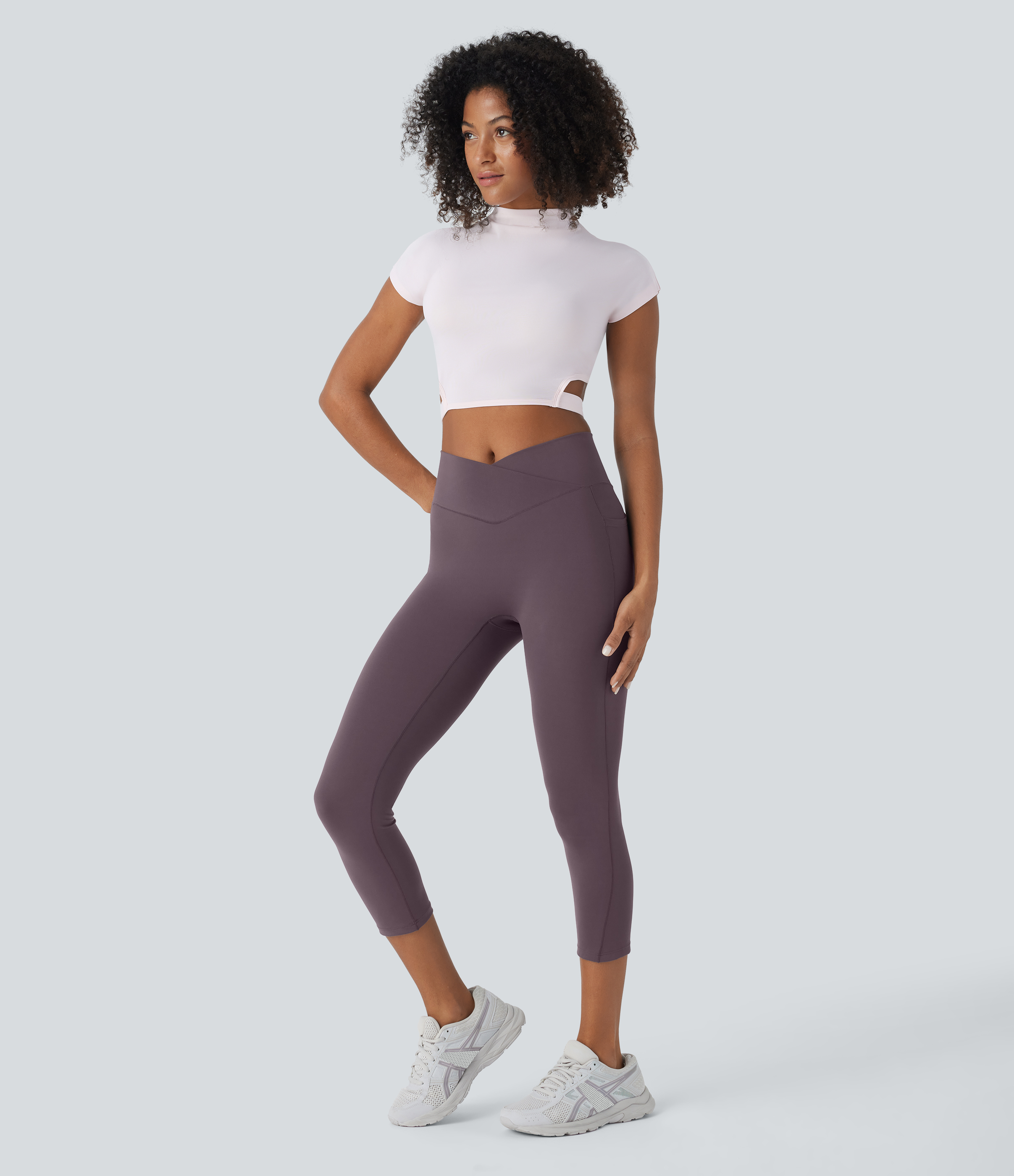 Halara PatitoffВ® 2.0 Pet Hair Resistant High Waisted Crossover Side Pocket Capri Yoga Leggings  - Light Gray Plum Purple - M gym leggings 