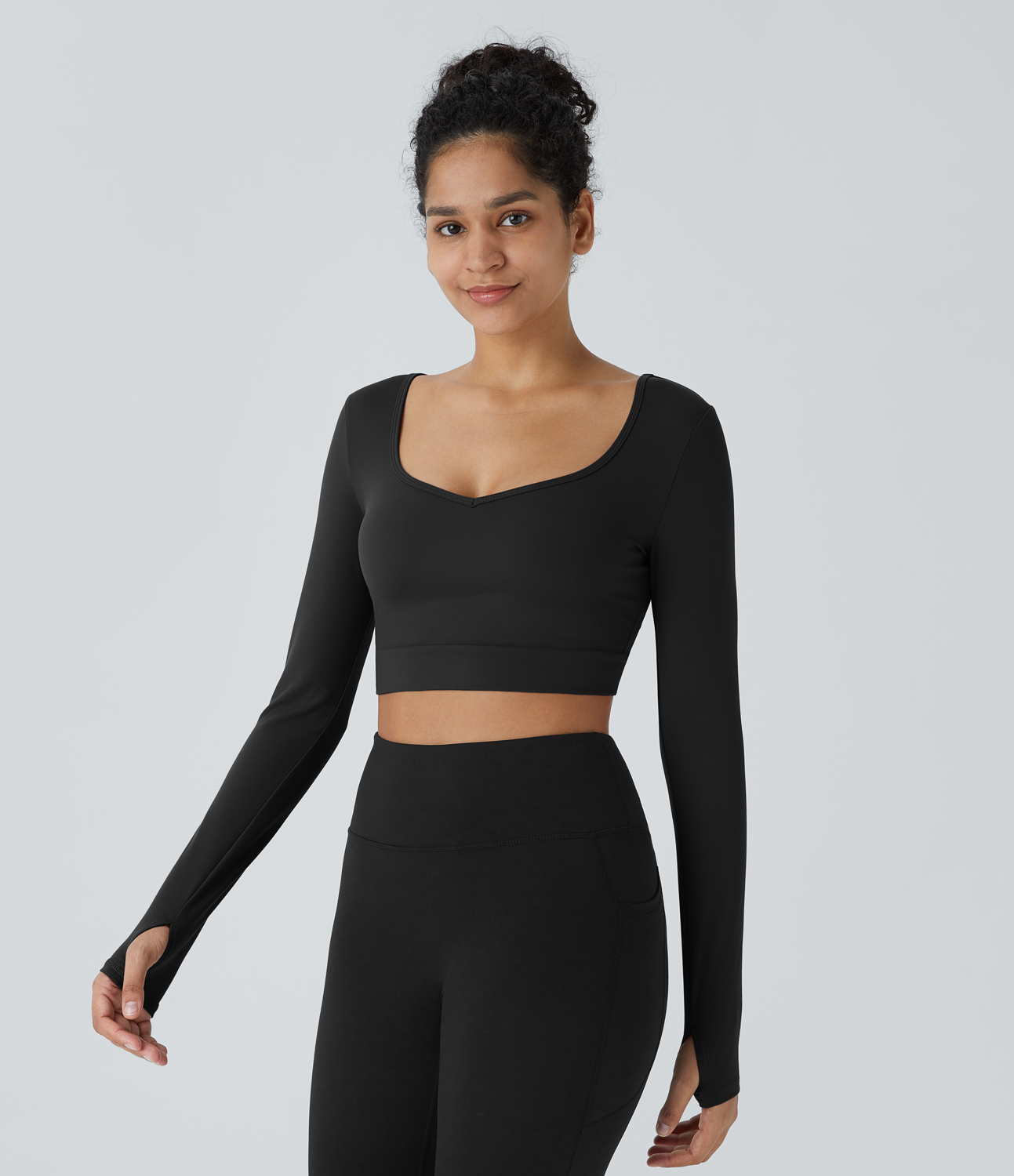 Halara Softlyzeroв„ў Plush Cut Out Twisted Thumb Hole Cropped Yoga Sports Top  - Black - M 