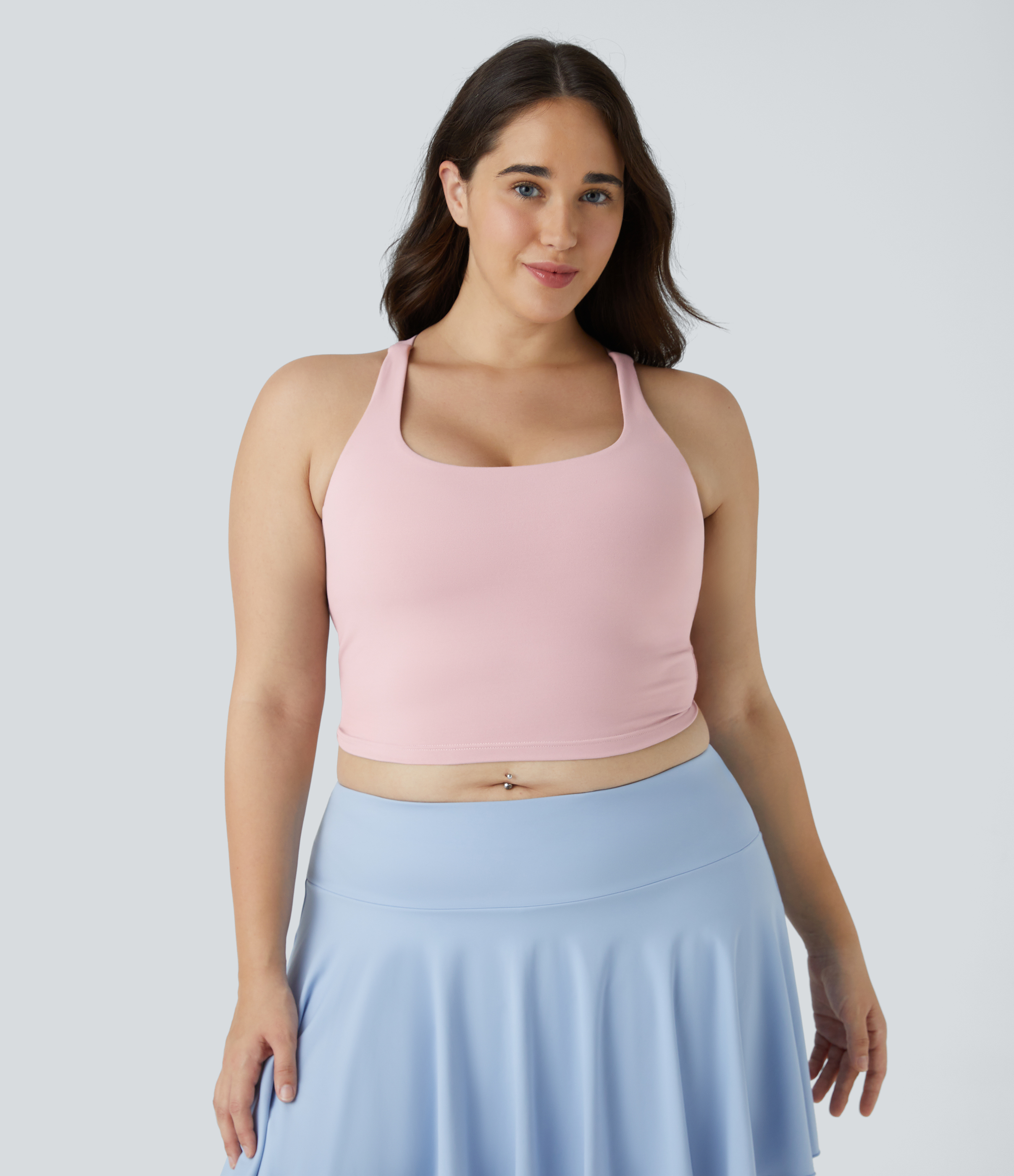 Camiseta sin mangas de yoga en tallas grandes con espalda abierta y cruzada